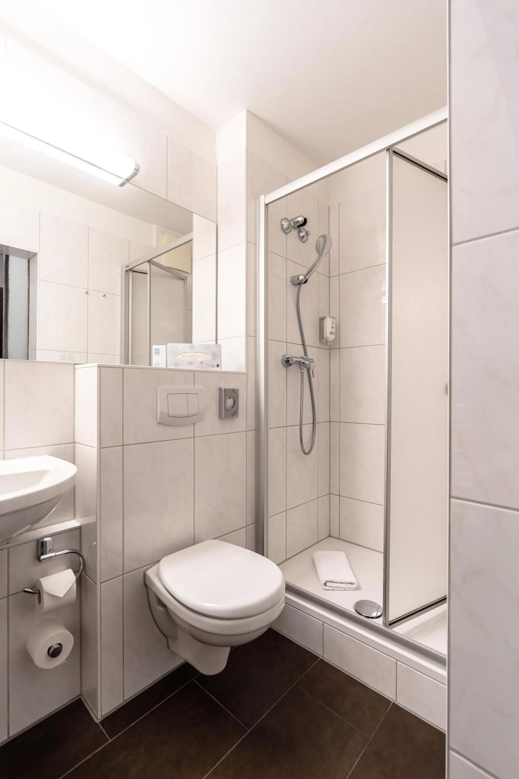 Bathroom in Hotel Demas München-Unterhaching