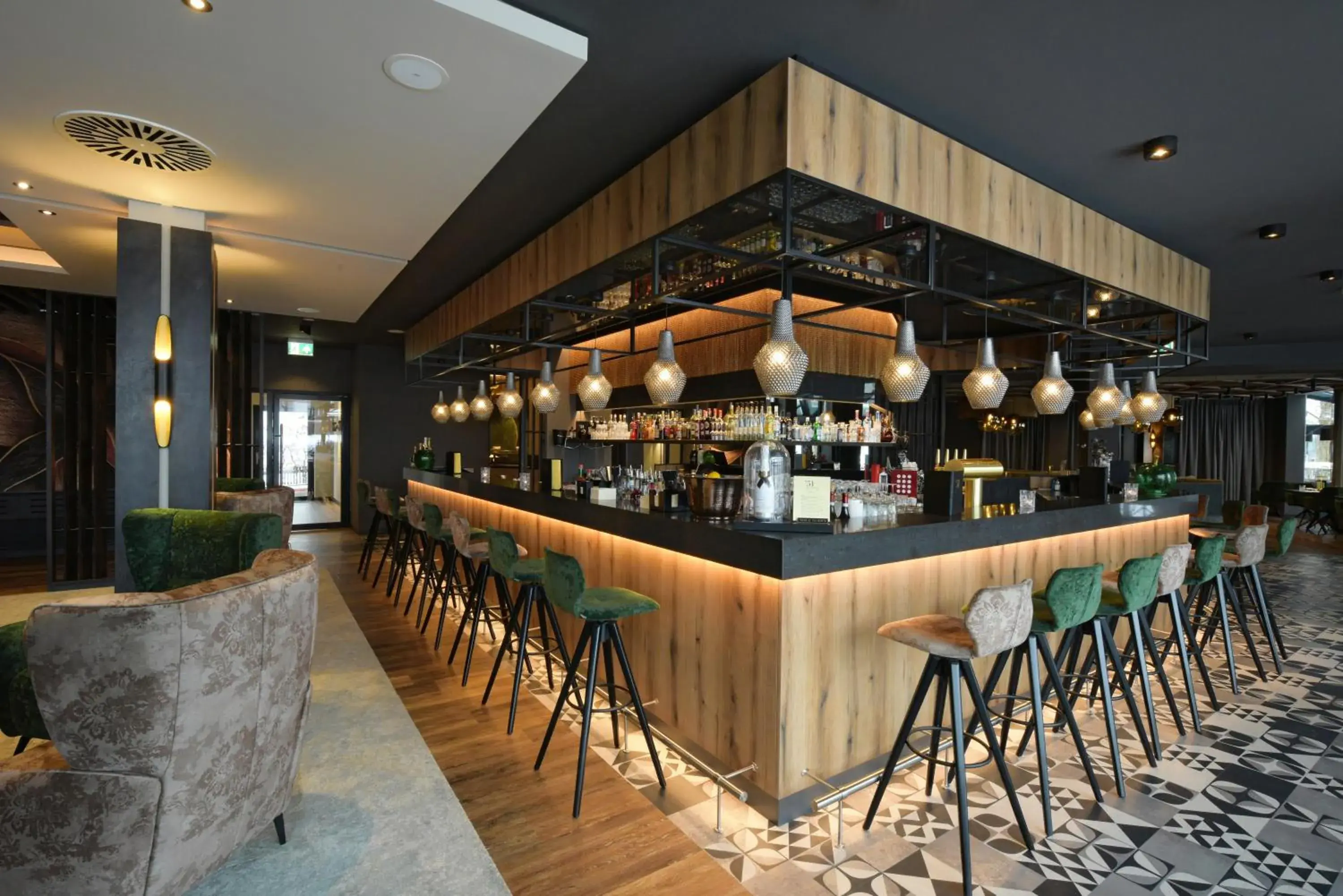 Lounge or bar in Hotel Demas München-Unterhaching Lounge or bar in Hotel Demas München-Unterhaching