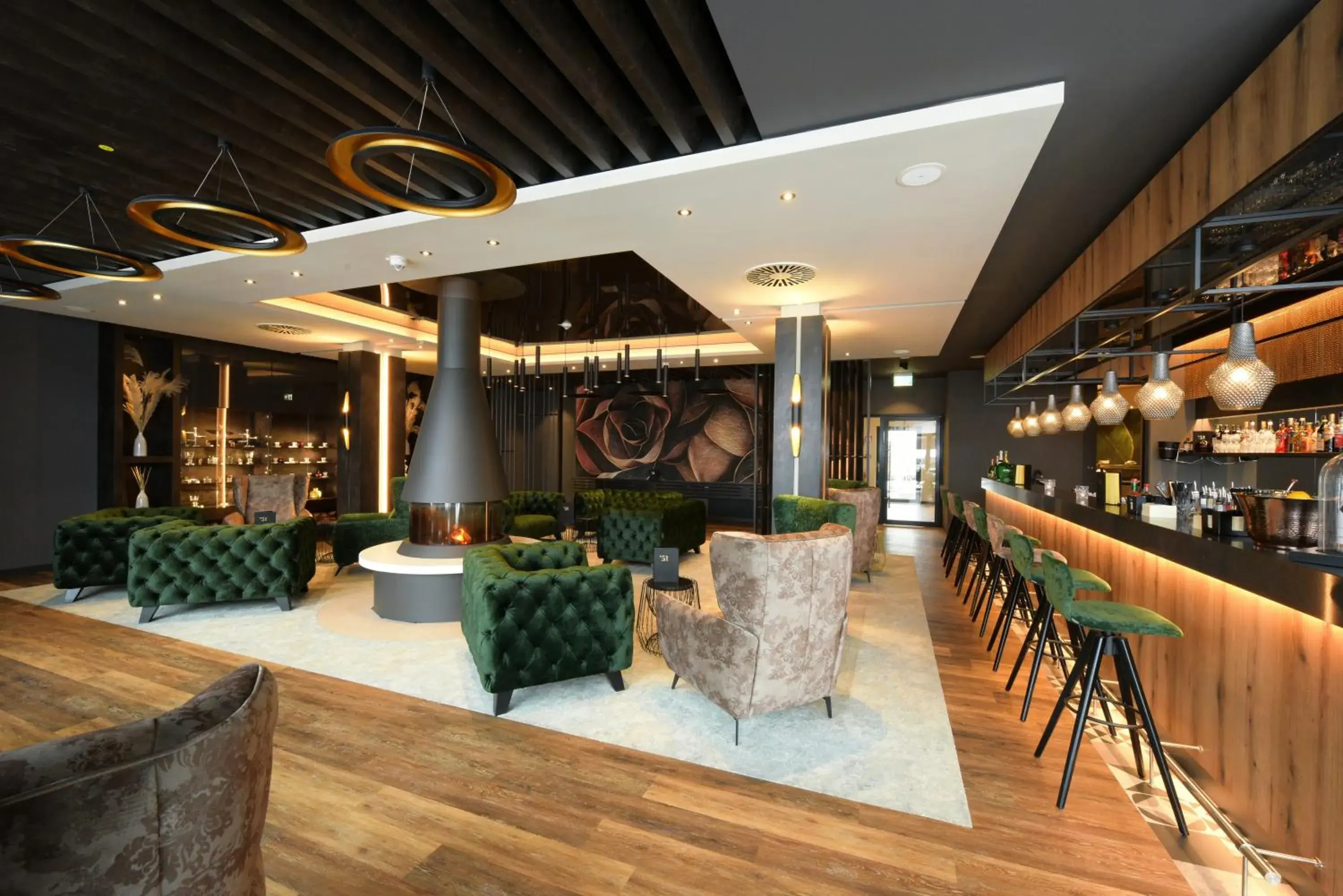 Lounge or bar in Hotel Demas München-Unterhaching Lounge or bar in Hotel Demas München-Unterhaching