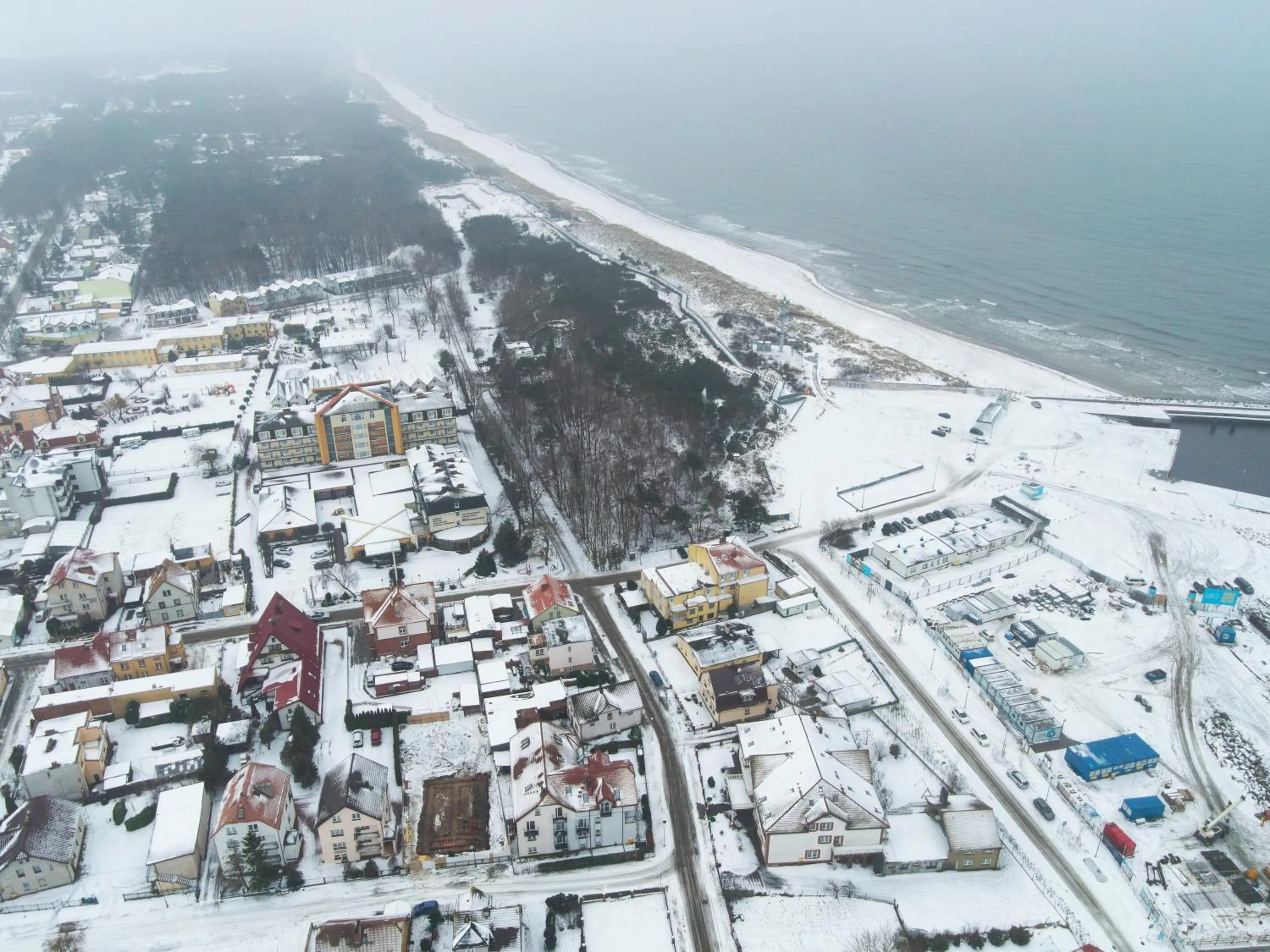 Bird's eye view in AMBER PORT