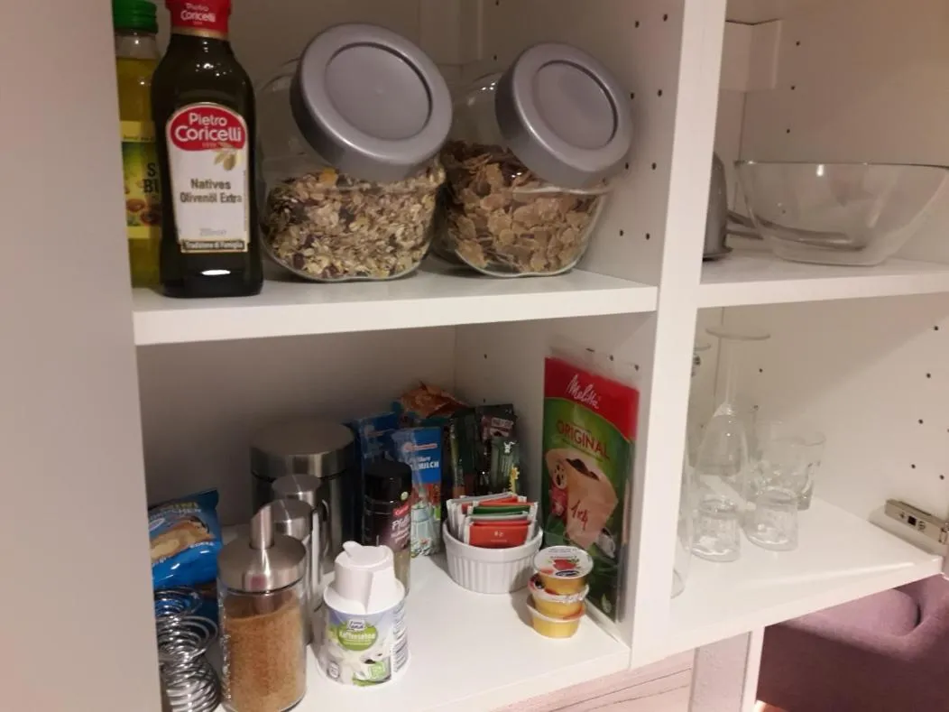 Coffee/tea facilities in K&S Apartments