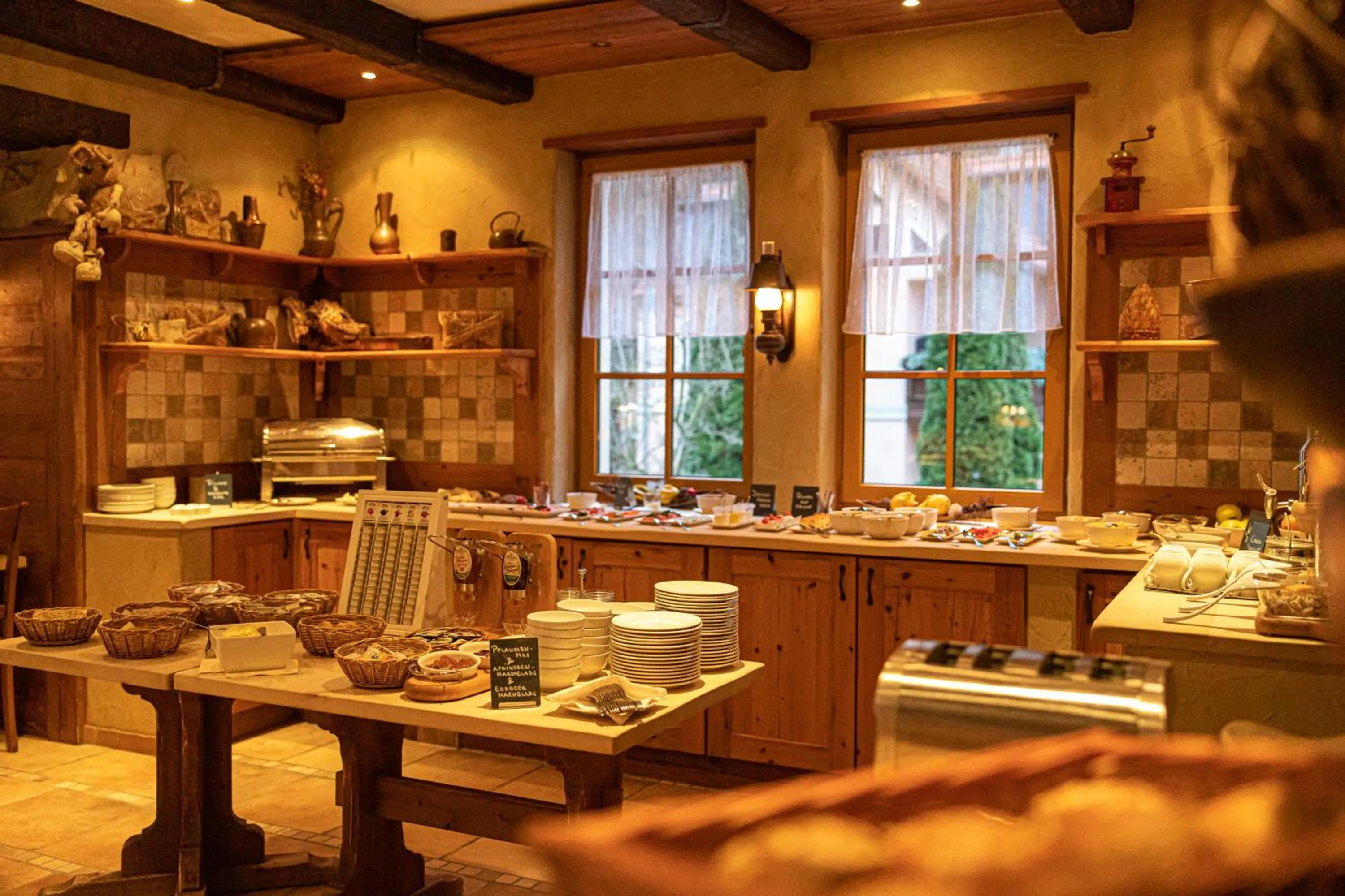 Buffet breakfast in Hotel Amselgrundschlößchen