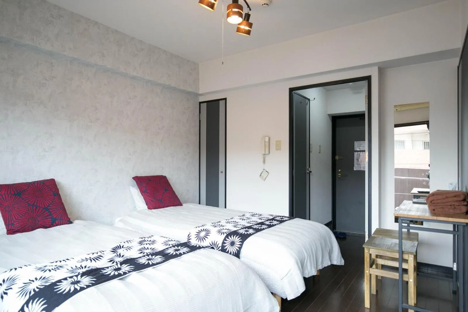 Bed in SUMIYOSHI APARTMENT Hotel 住吉アパートメントホテル