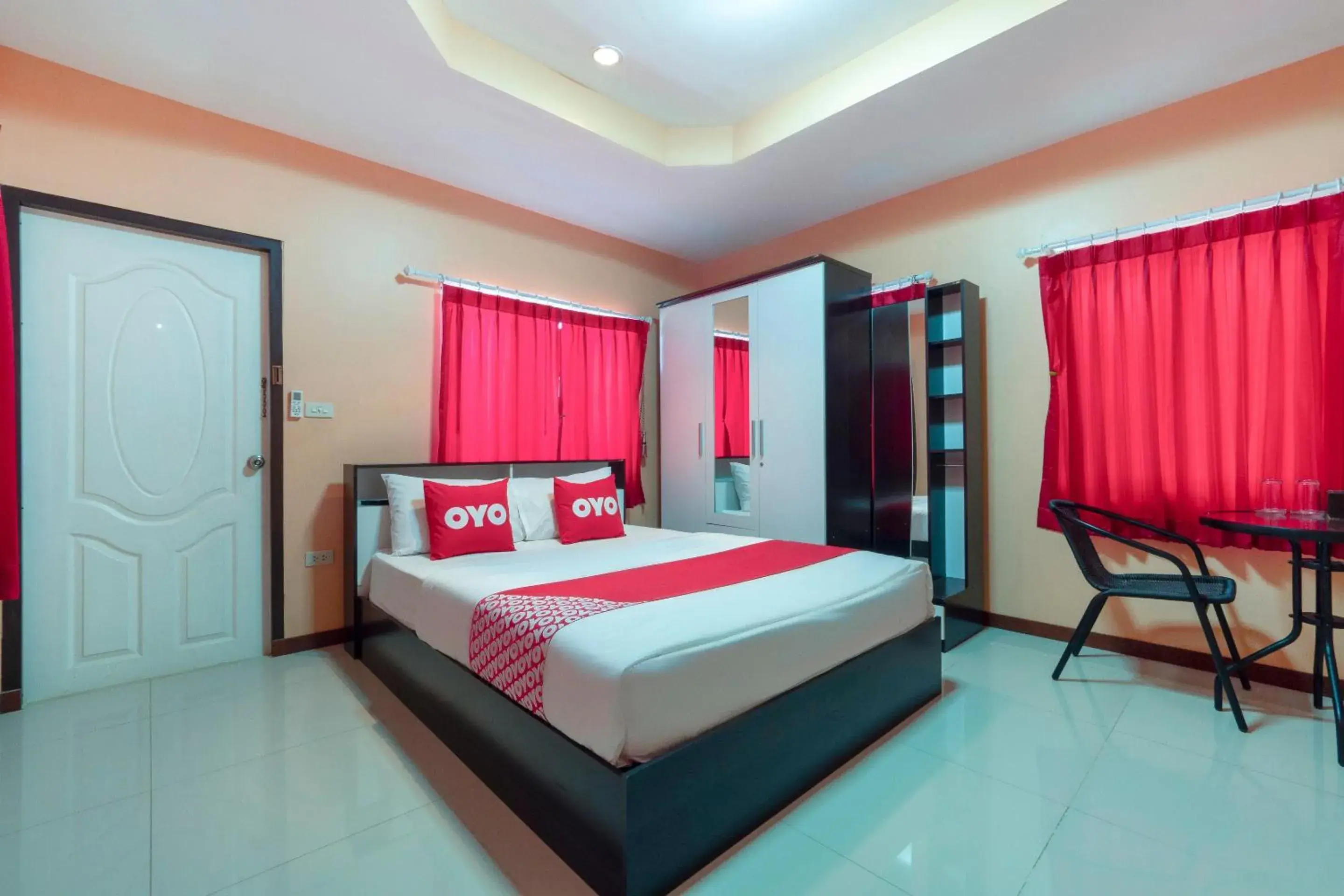 Standard Double Room in OYO 1166 Train Way Resort Standard Double Room in OYO 1166 Train Way Resort