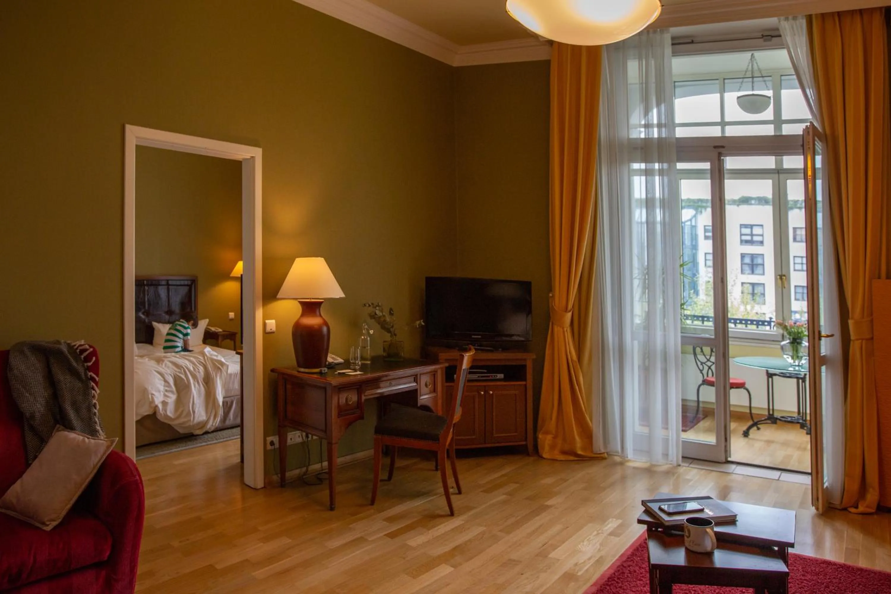 Living room, Bed in Louisa's Place