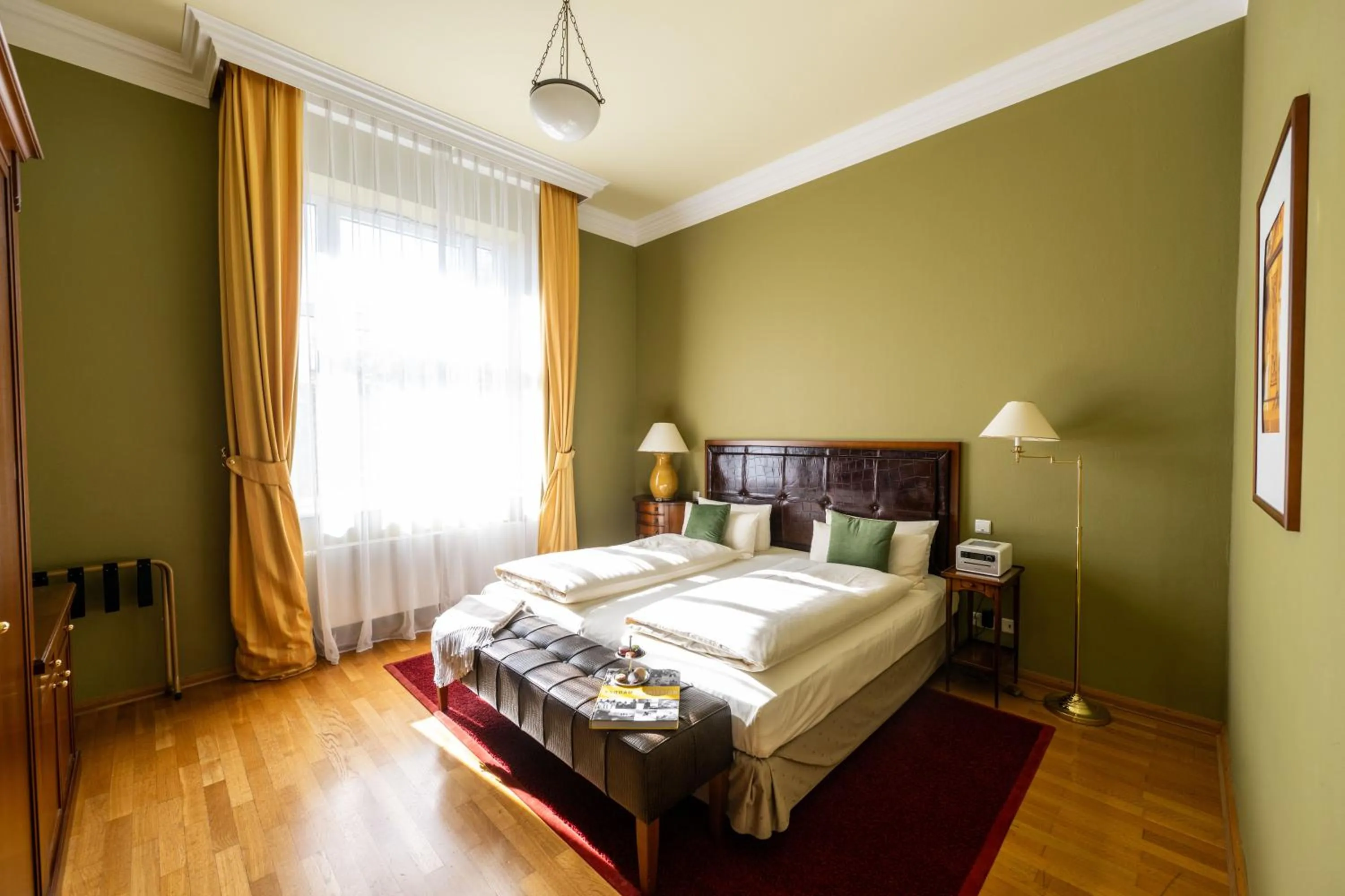 Bed in Louisa's Place