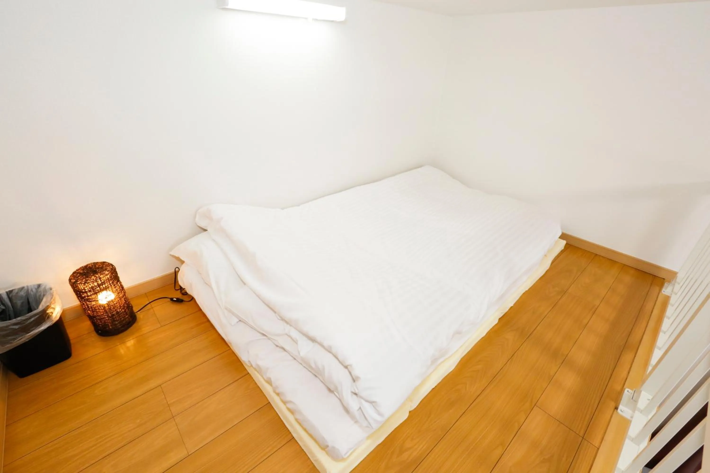 Bedroom, Bed in Tokyo Enjoy Hotel