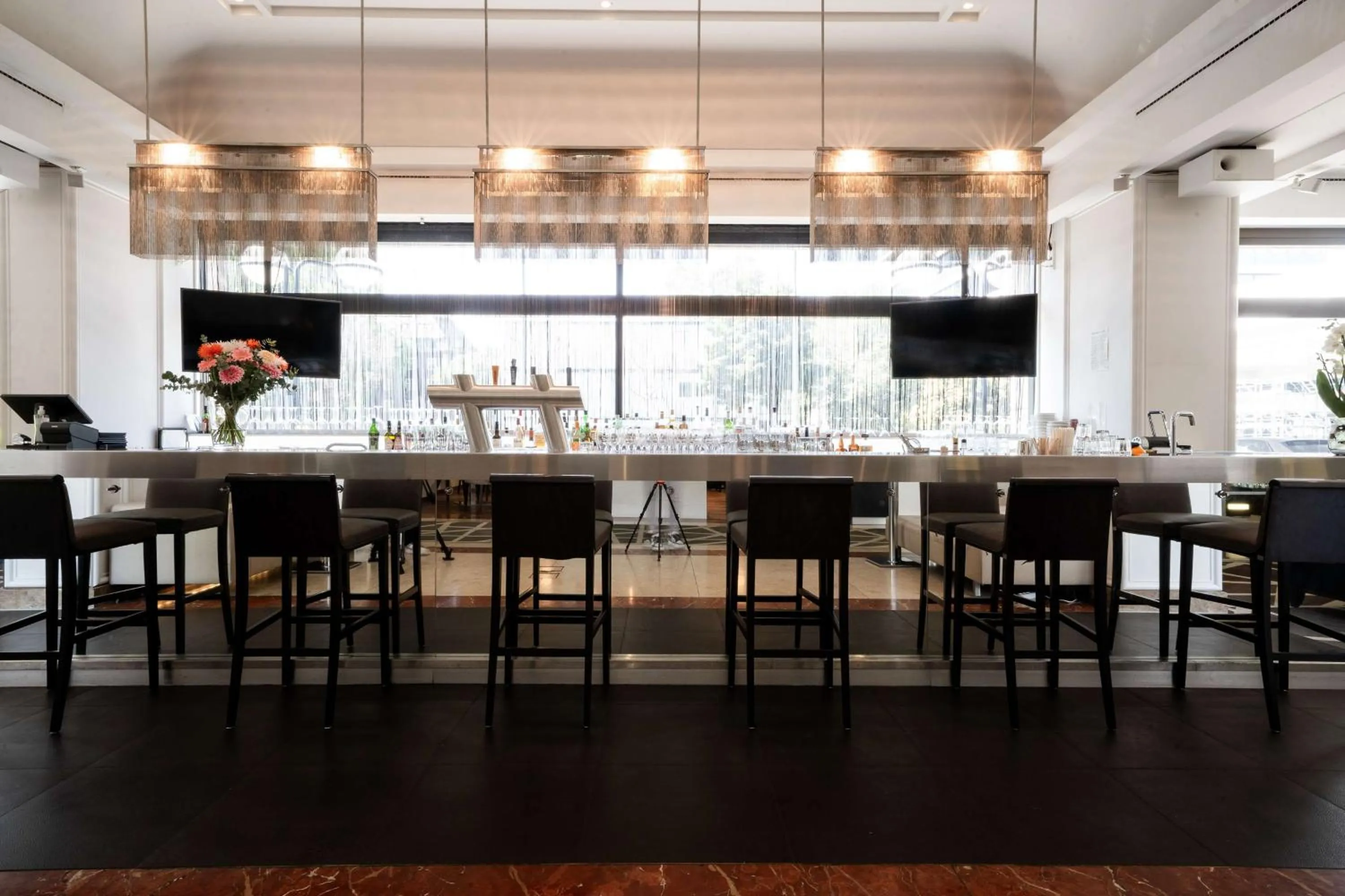 Lounge or bar in Radisson Blu Conference Hotel, Düsseldorf