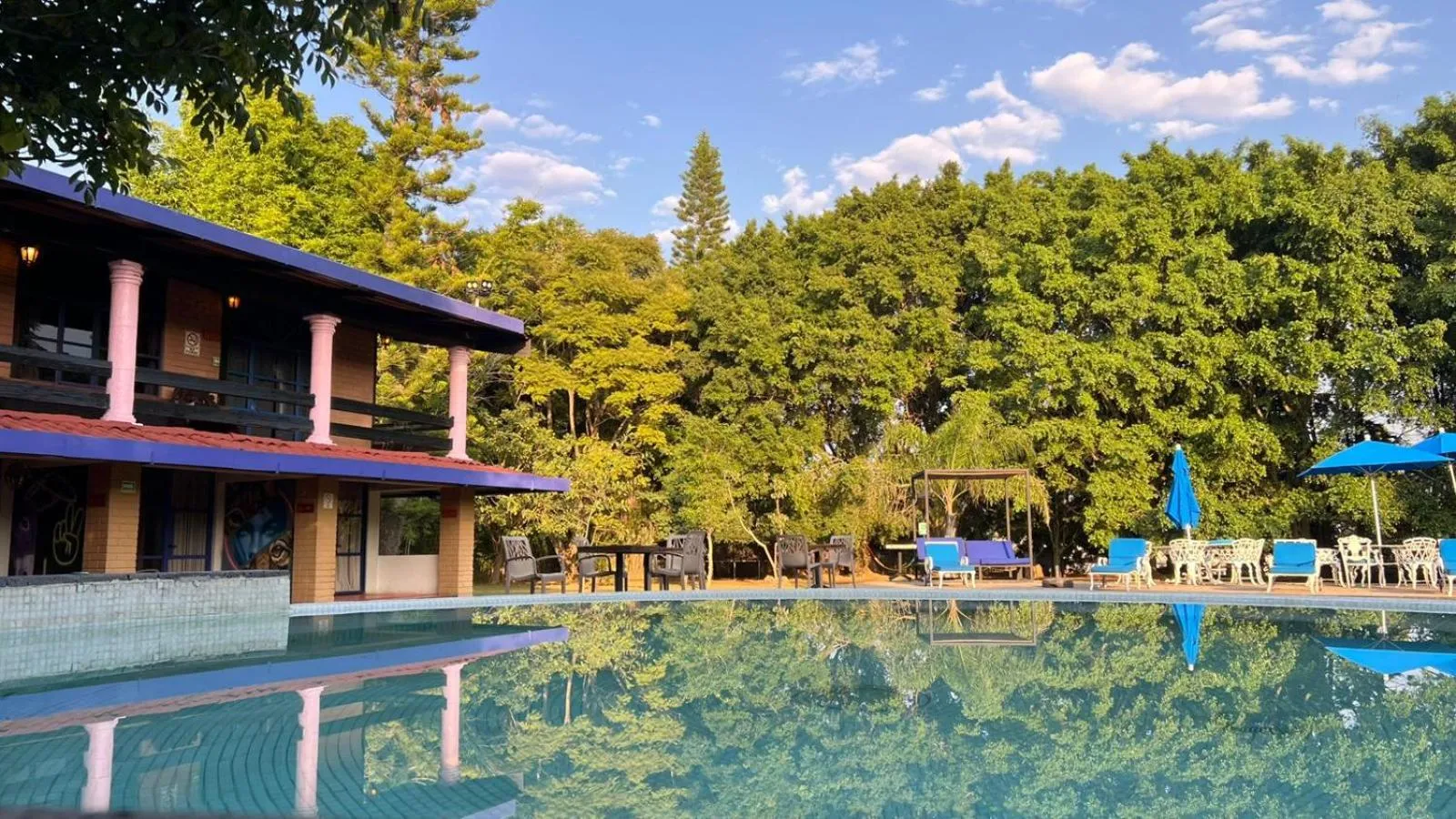 Swimming pool in Los Cruxes