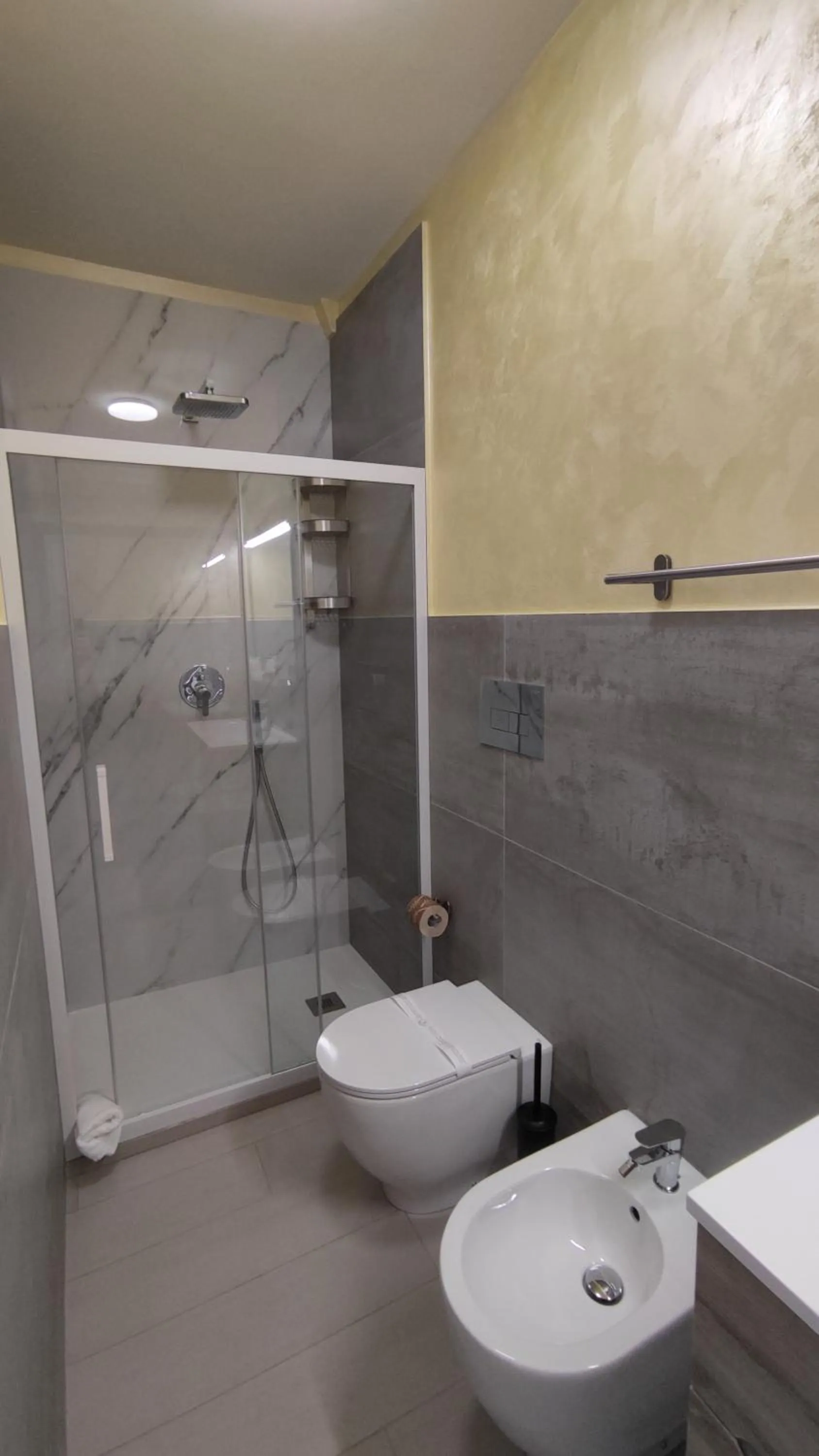 Bathroom in Terrazze Naos