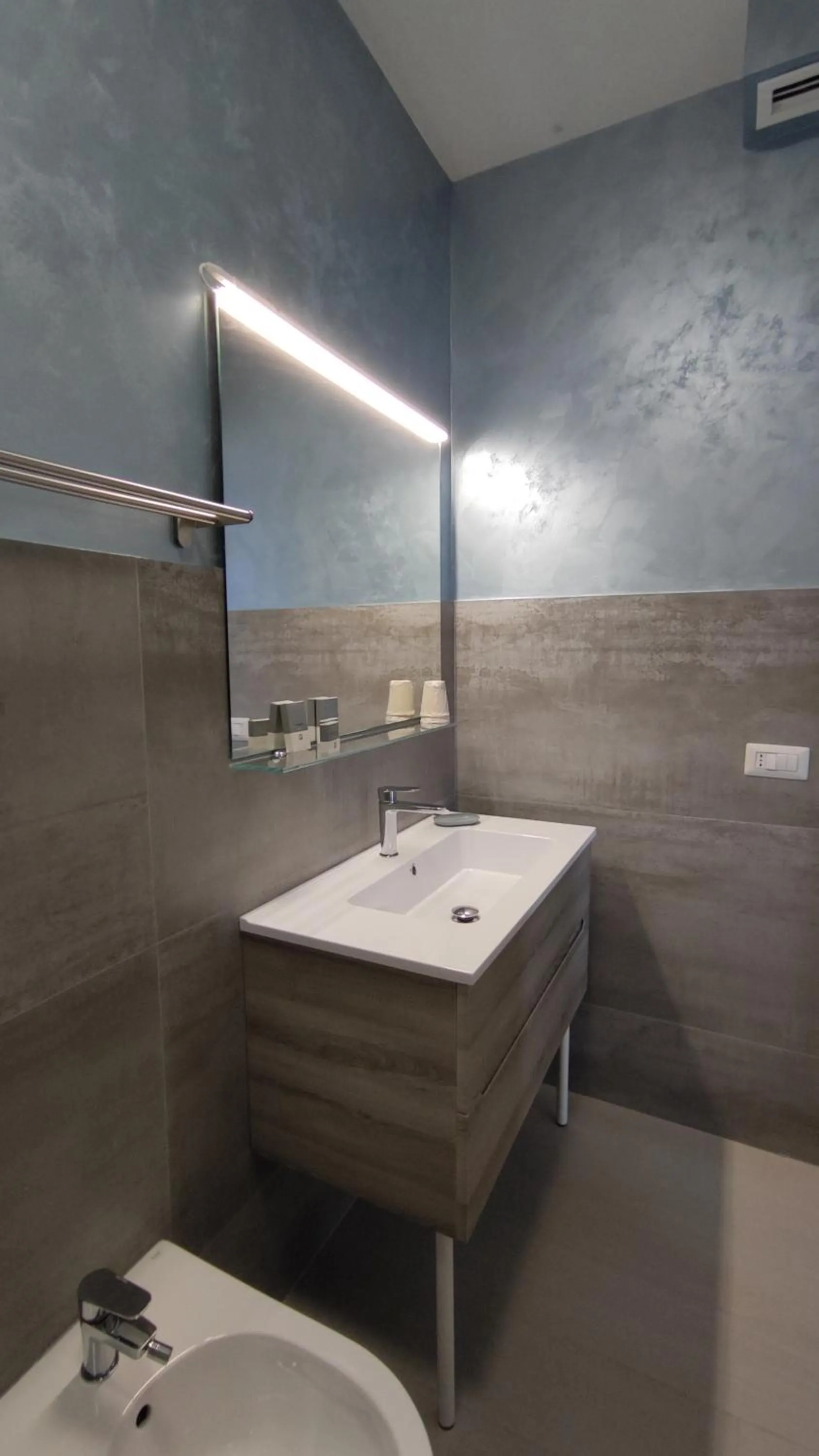 Bathroom in Terrazze Naos