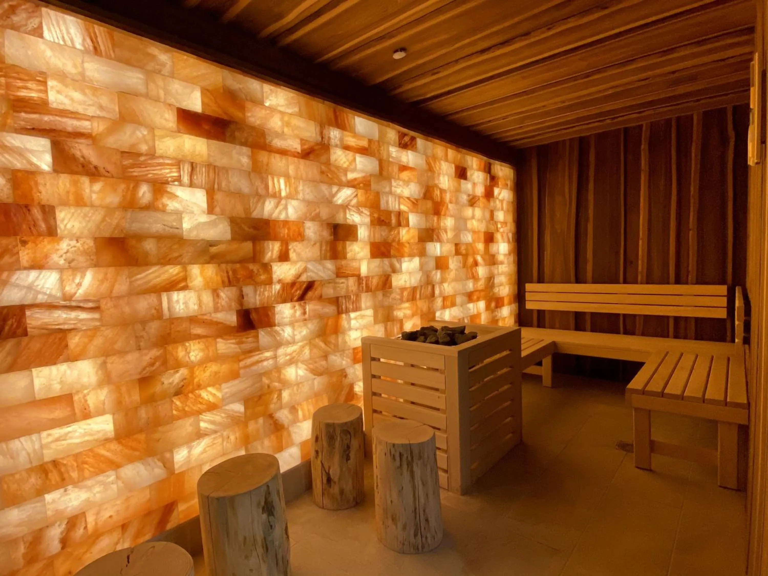 Spa and wellness centre/facilities in CGH Résidence Boutique l'Alpaga