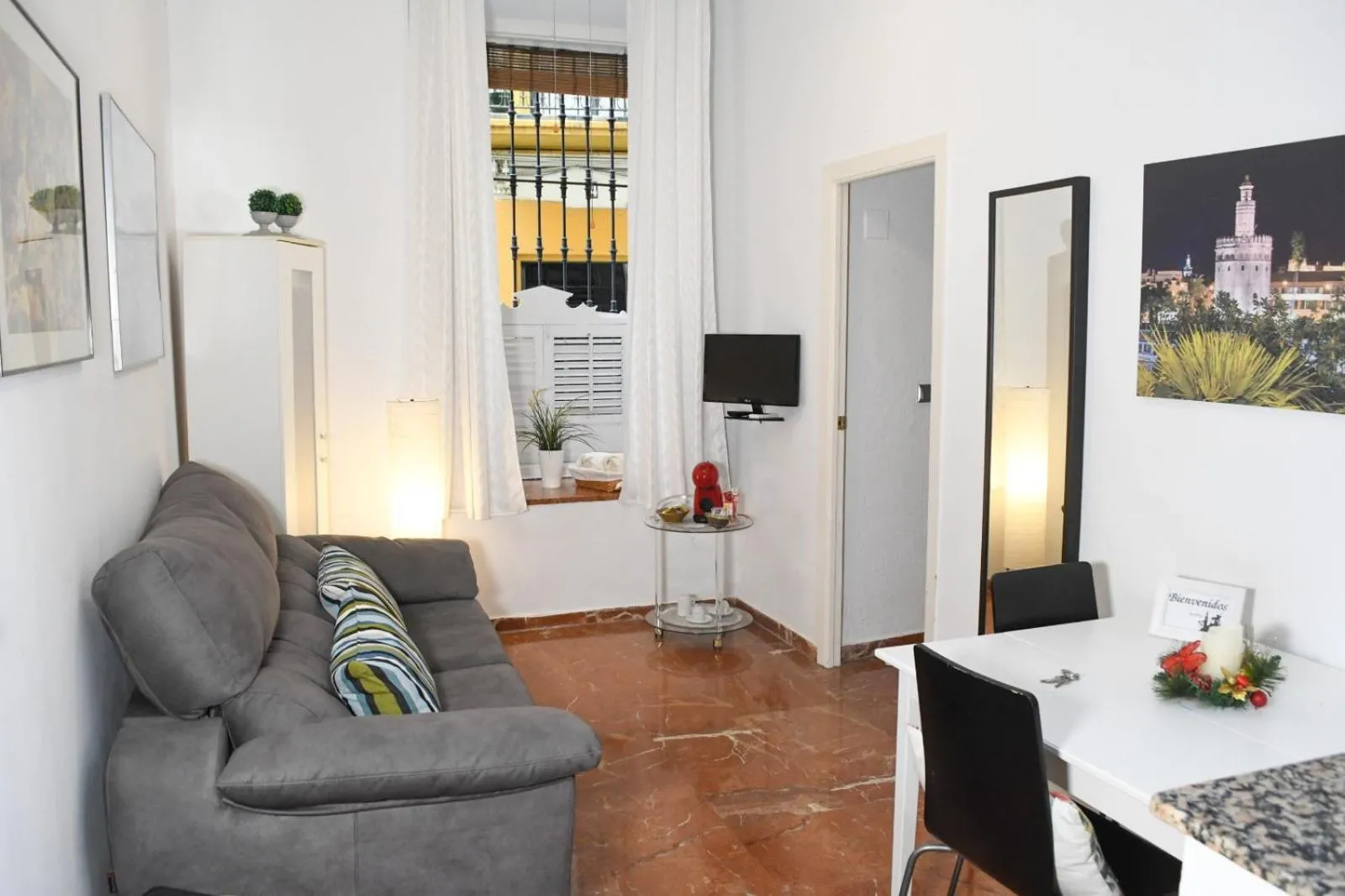 Communal lounge/ TV room in Apartamento Descalzos