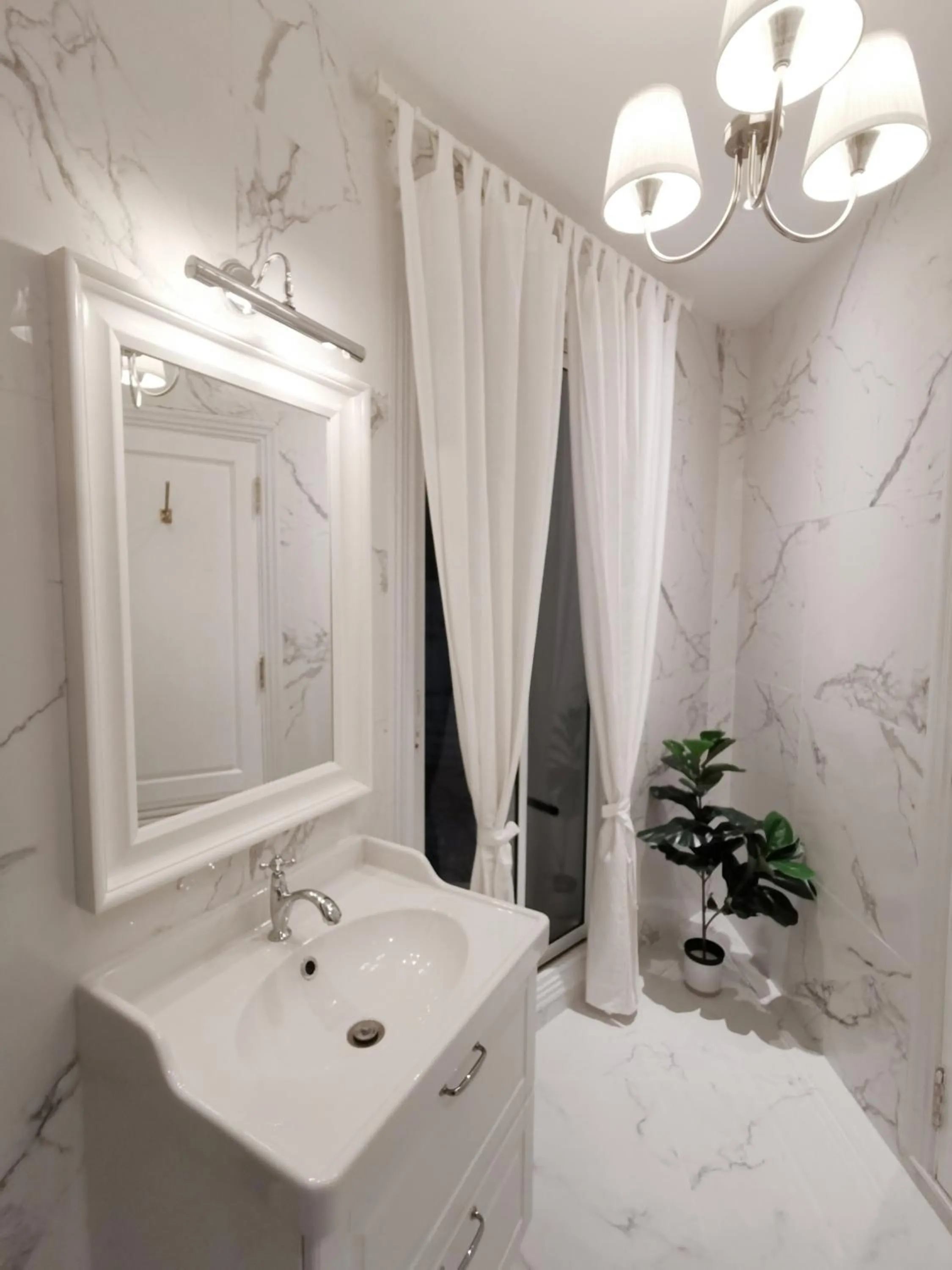 Bathroom in Double Bed Hotel