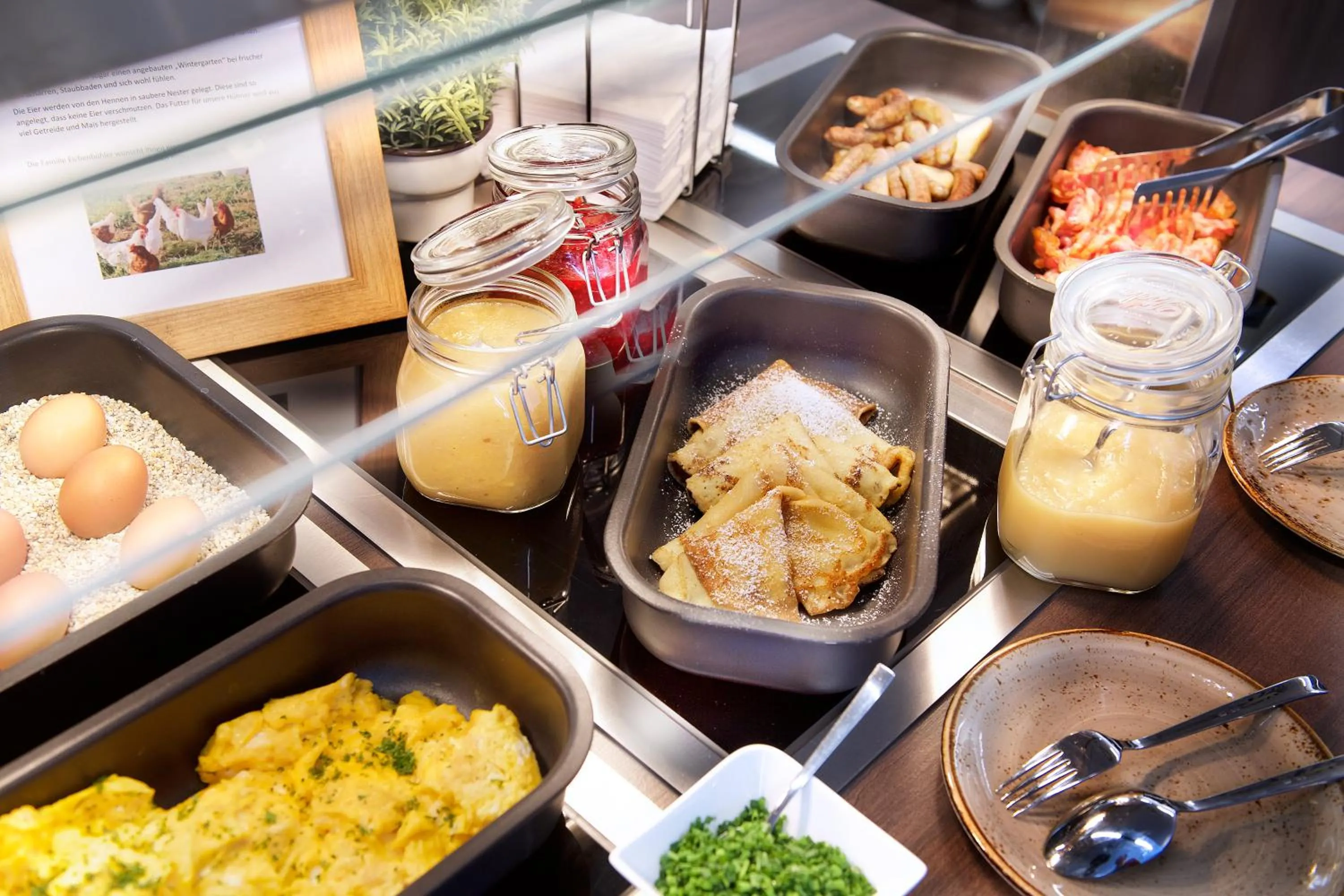 Food and drinks in AVES Hotel Savognin