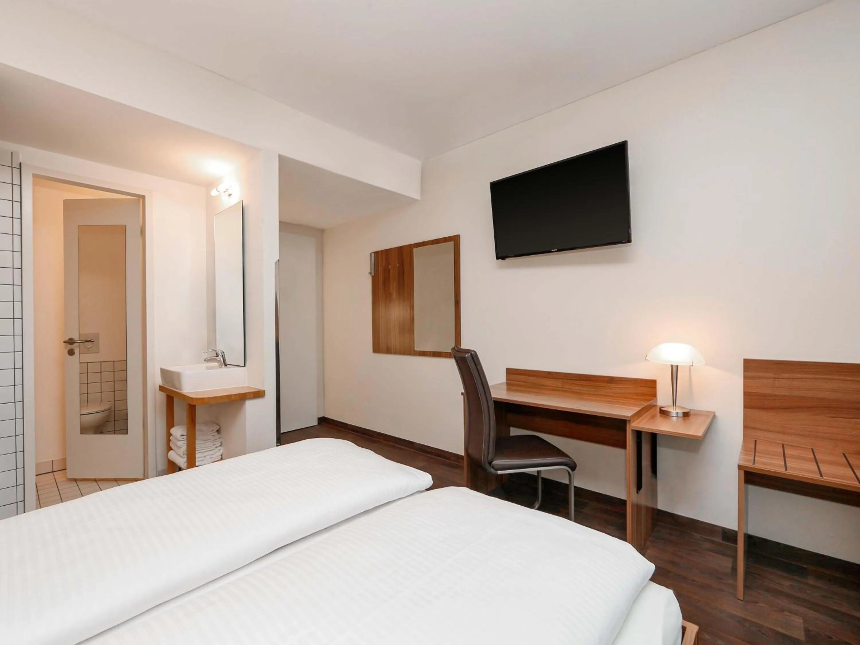 Photo of the whole room, Bed in B&B HOTEL Berlin-Mitte