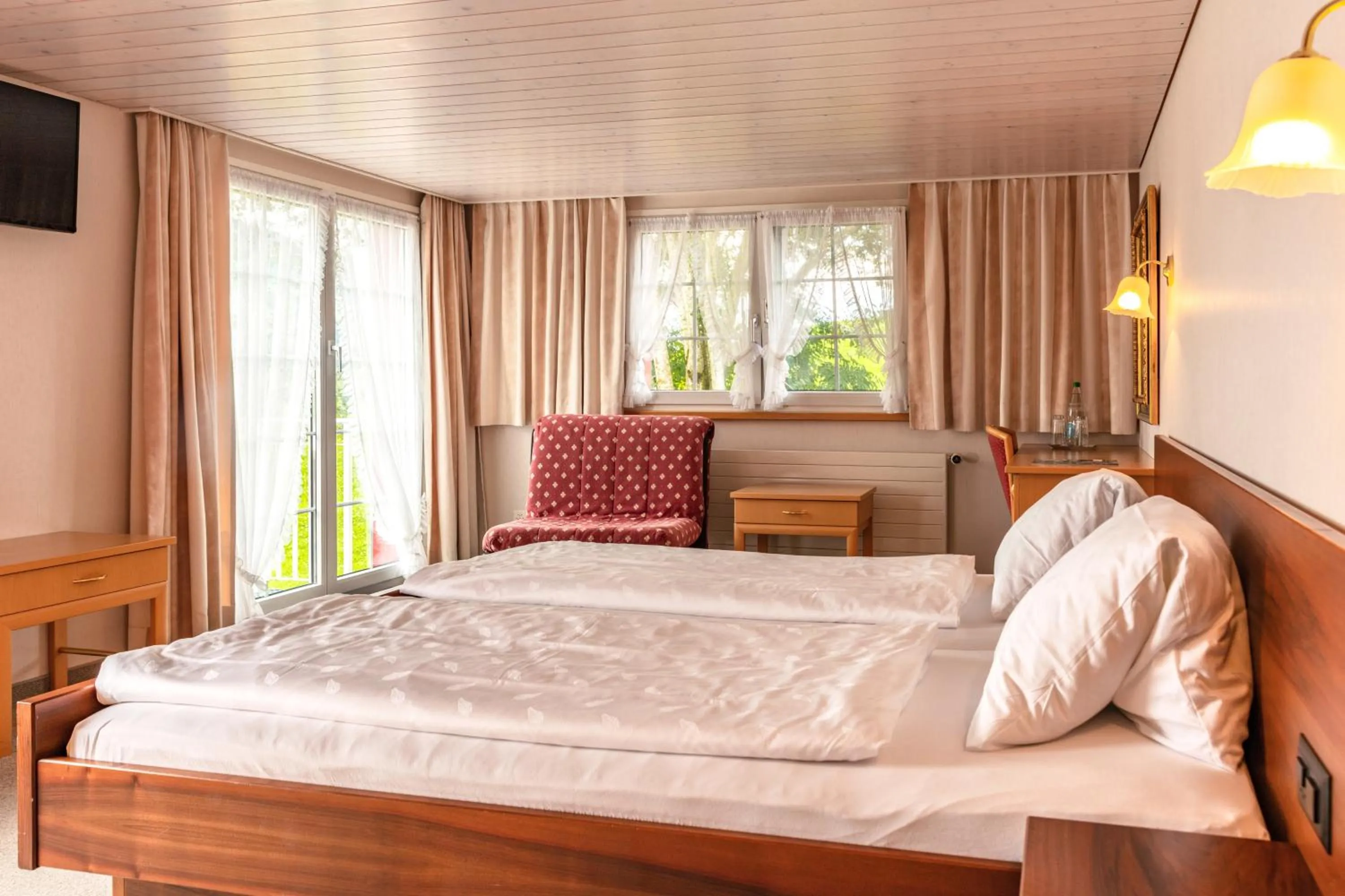 Bed in Hotel Frohe Aussicht