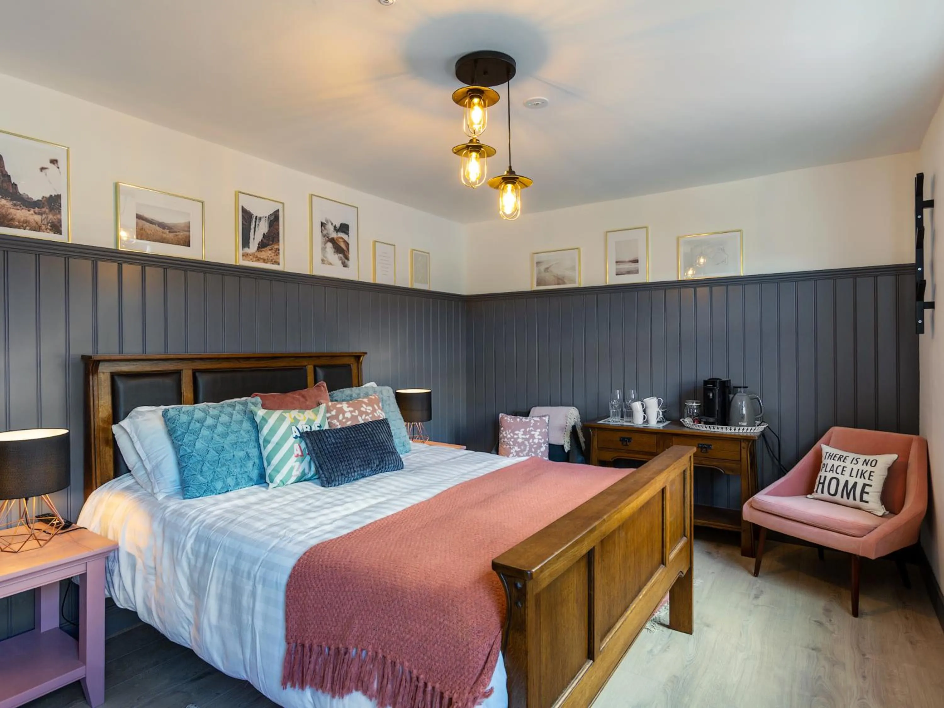 Bedroom, Bed in Macs Townhouse Dungarvan