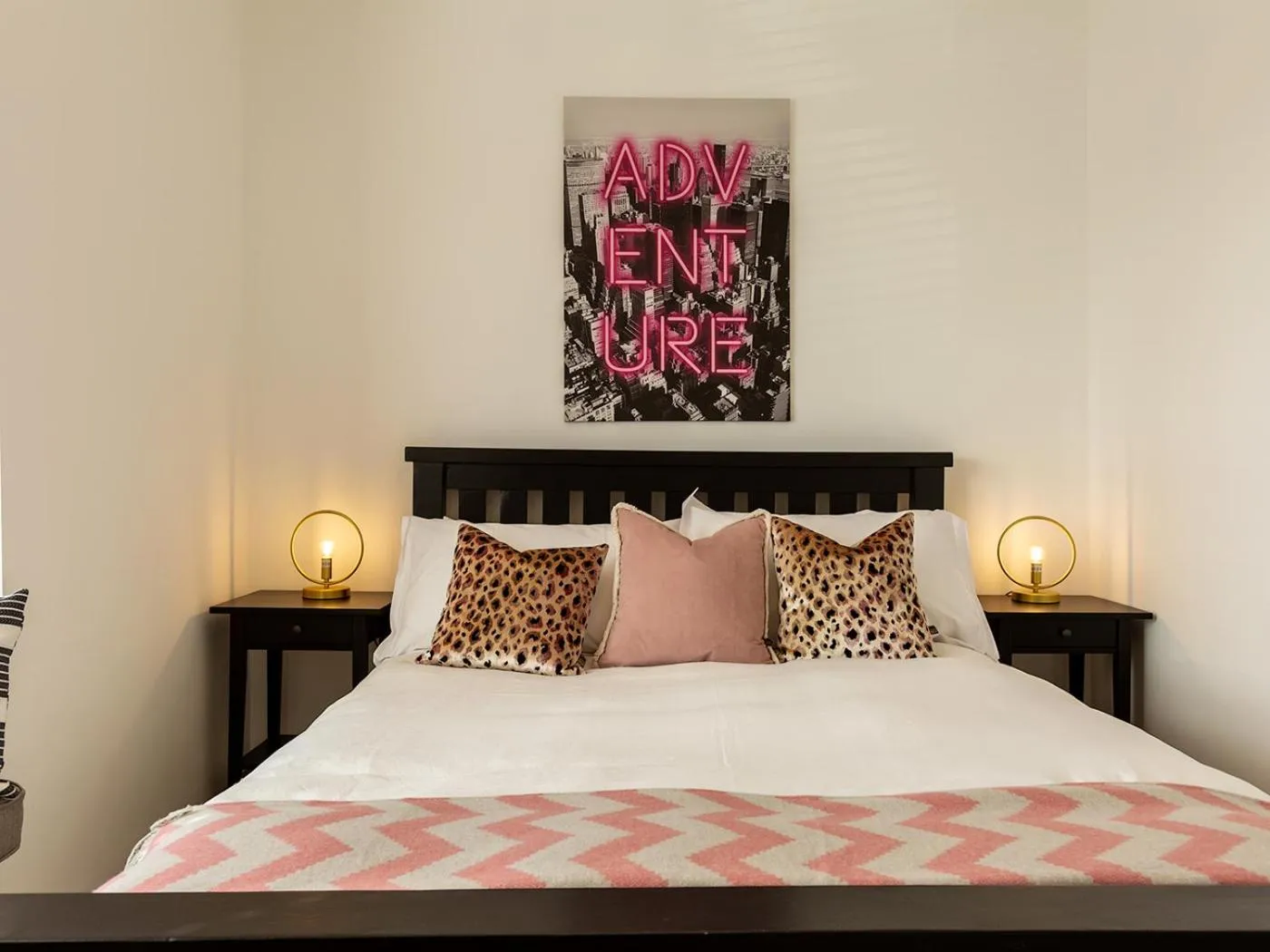 Bedroom, Bed in Macs Townhouse Dungarvan