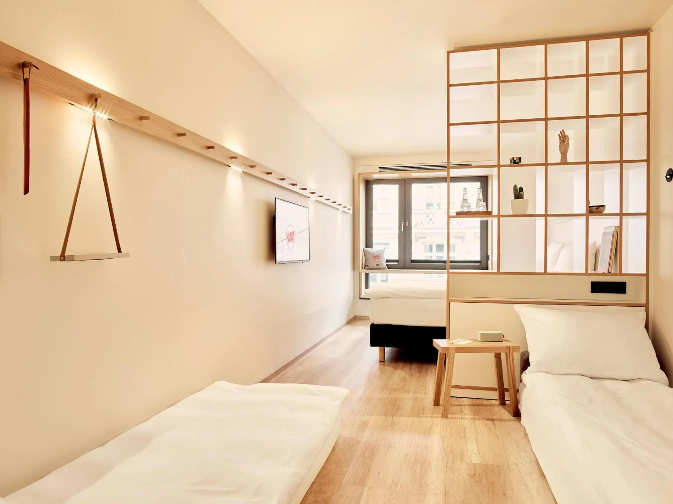 Bed in Schwabinger Wahrheit by Geisel Bed in Schwabinger Wahrheit by Geisel