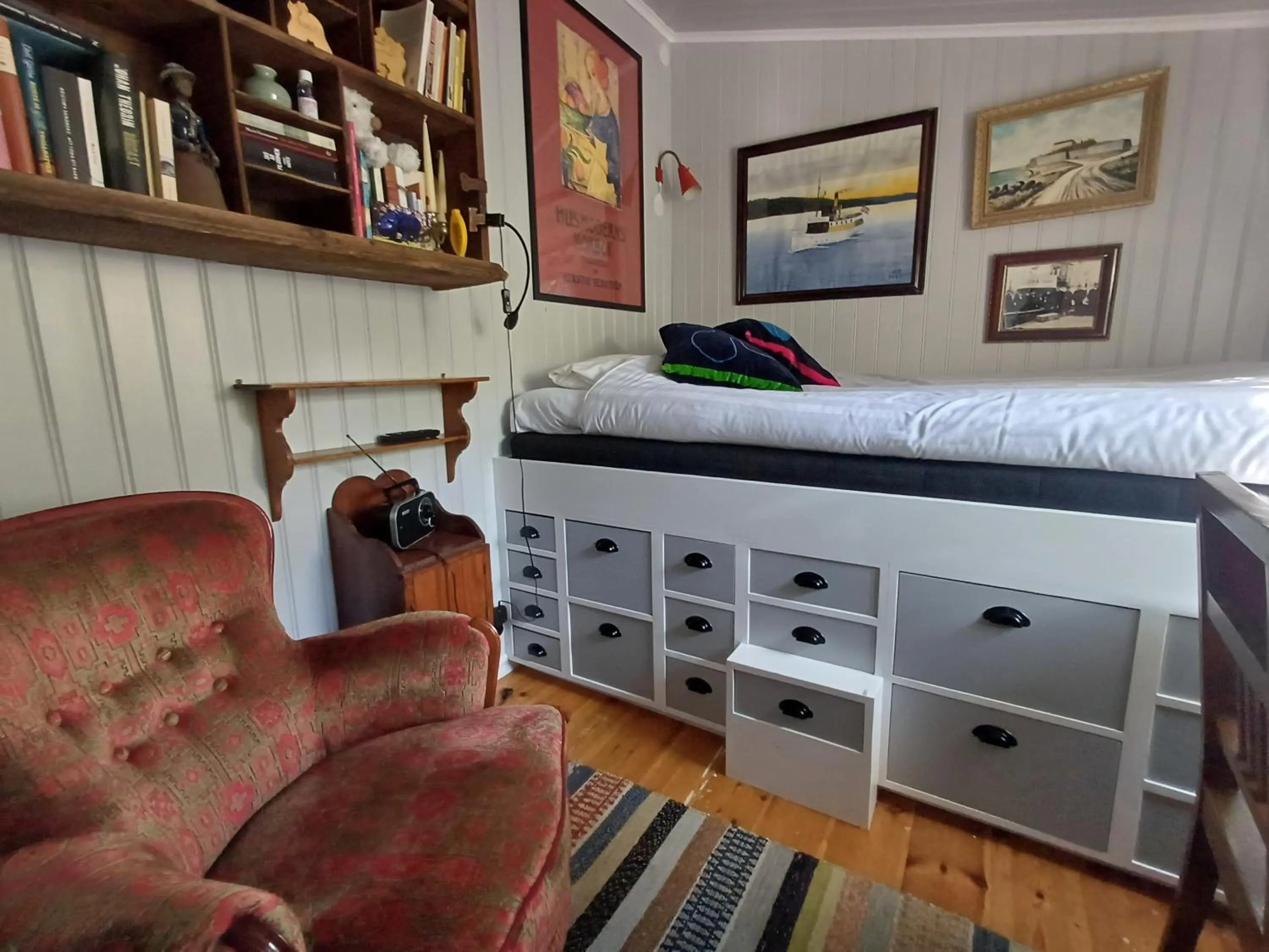 Bed in Flodhästens Husrum & Frukost