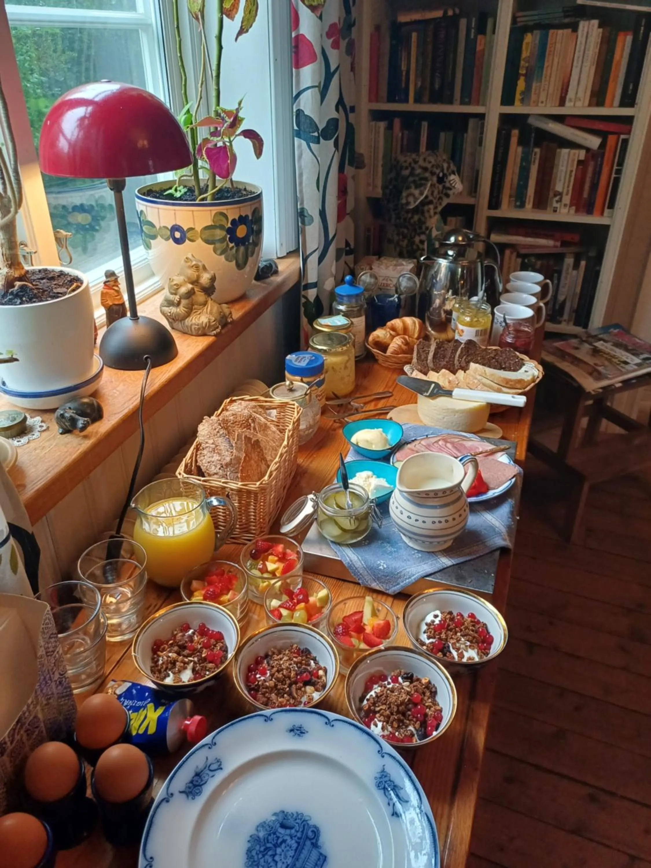 Breakfast in Flodhästens Husrum & Frukost