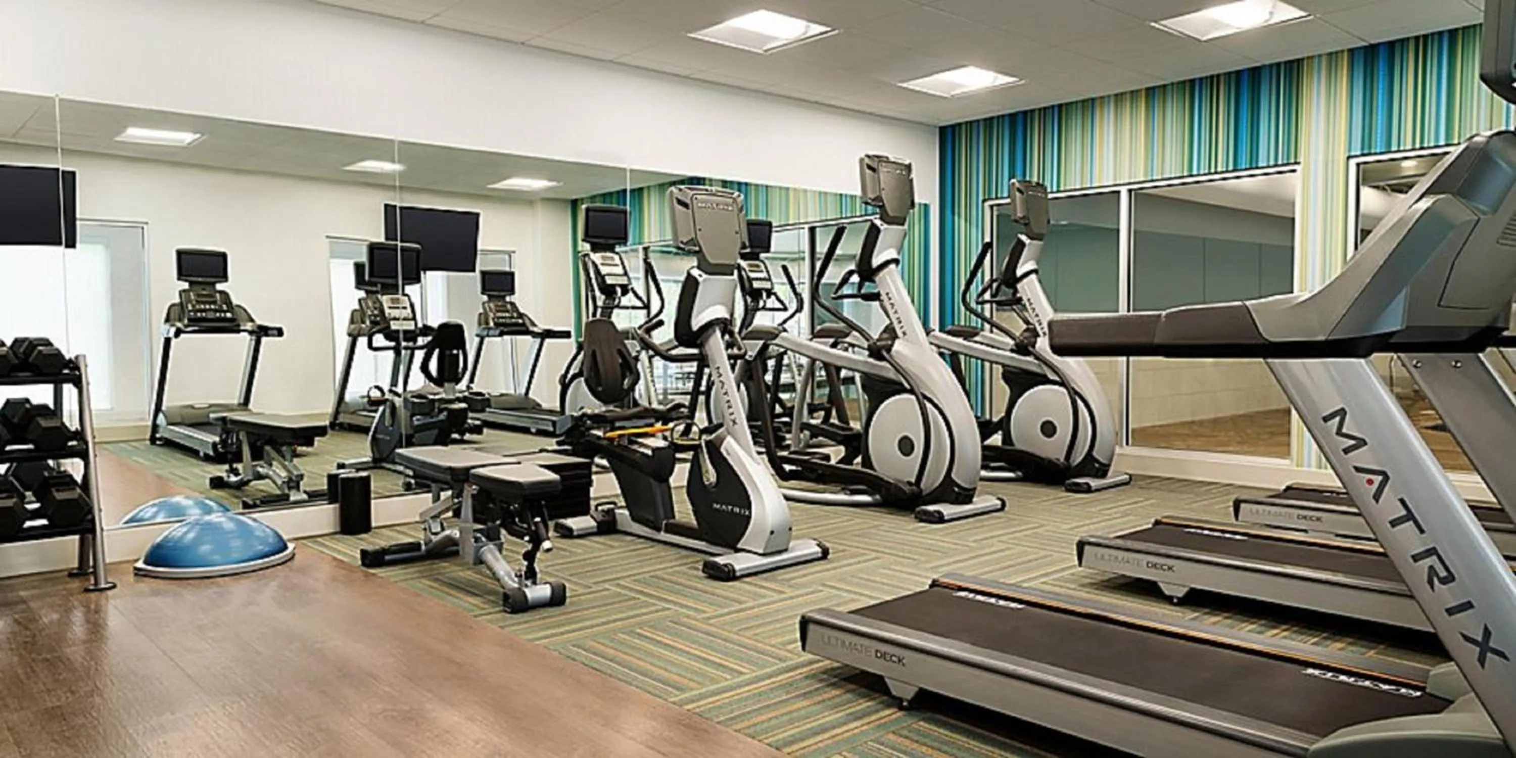 Fitness centre/facilities in Holiday Inn Express & Suites - Bardstown by IHG