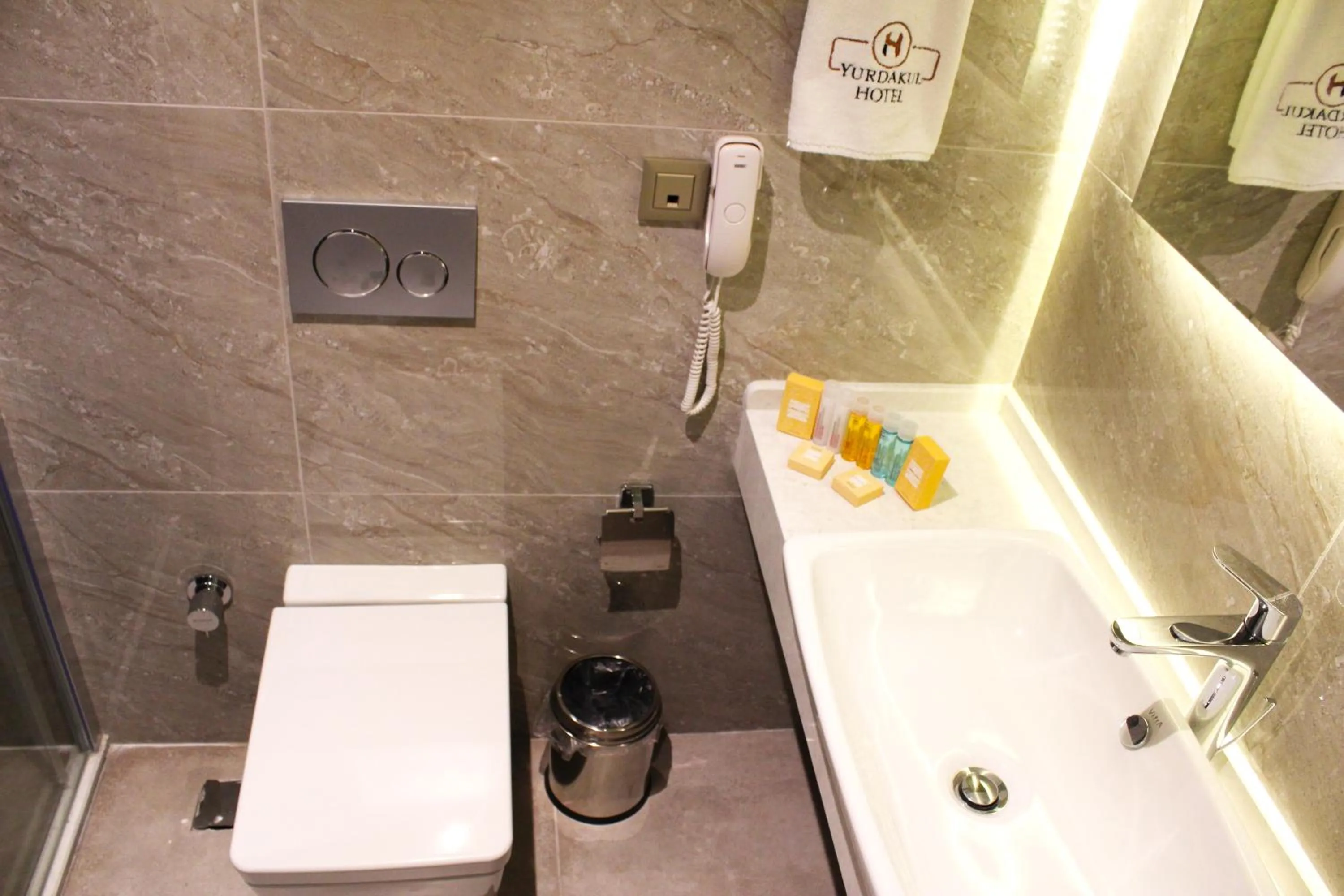 Toilet in YURDAKUL HOTEL