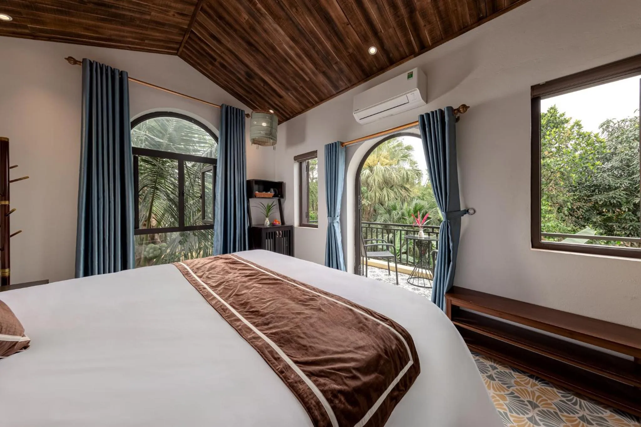 Bed in Nature Garden Ecolodge Ninh Bình