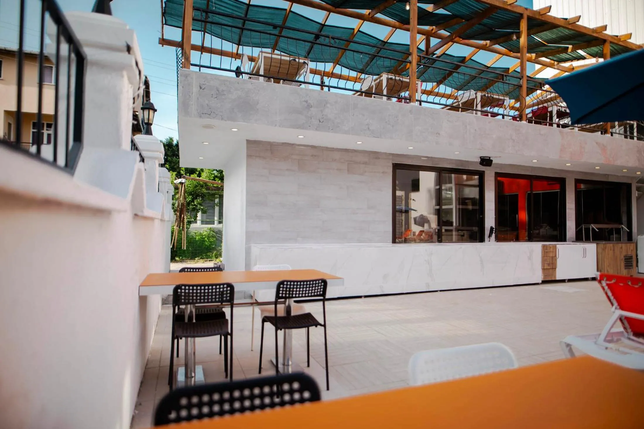 Restaurant/places to eat in Belsun Hotel
