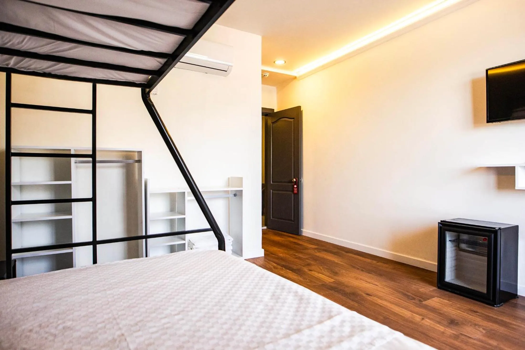 Photo of the whole room, Bed in Belsun Hotel