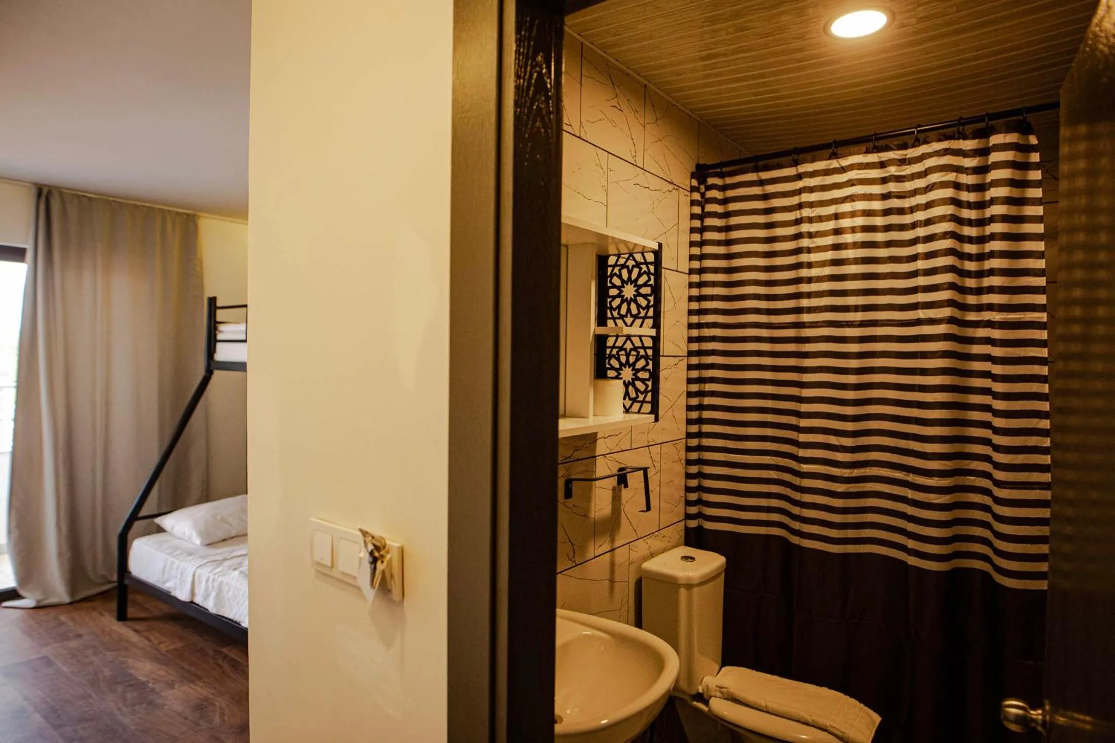 Shower in Belsun Hotel