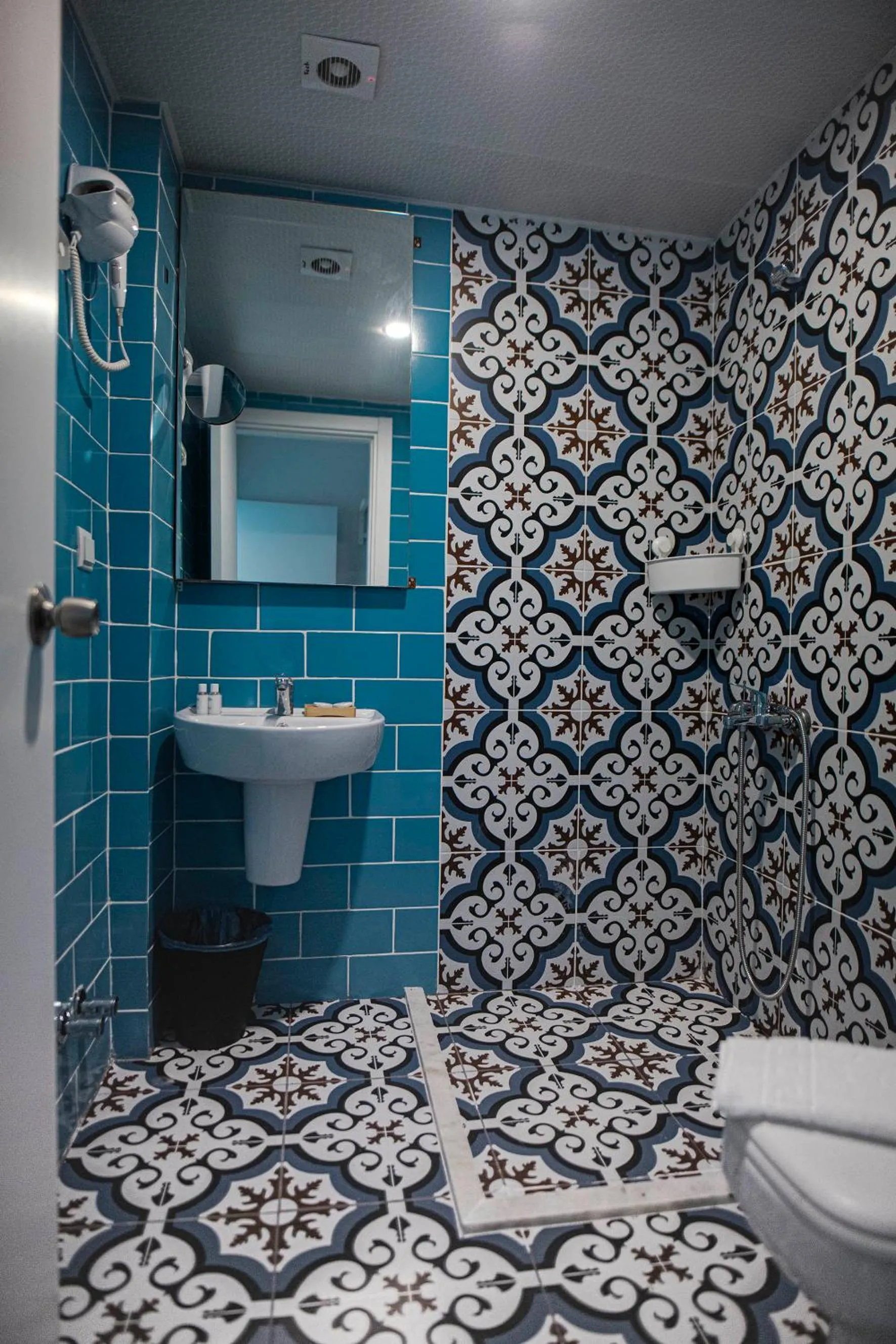 Bathroom in Belsun Hotel