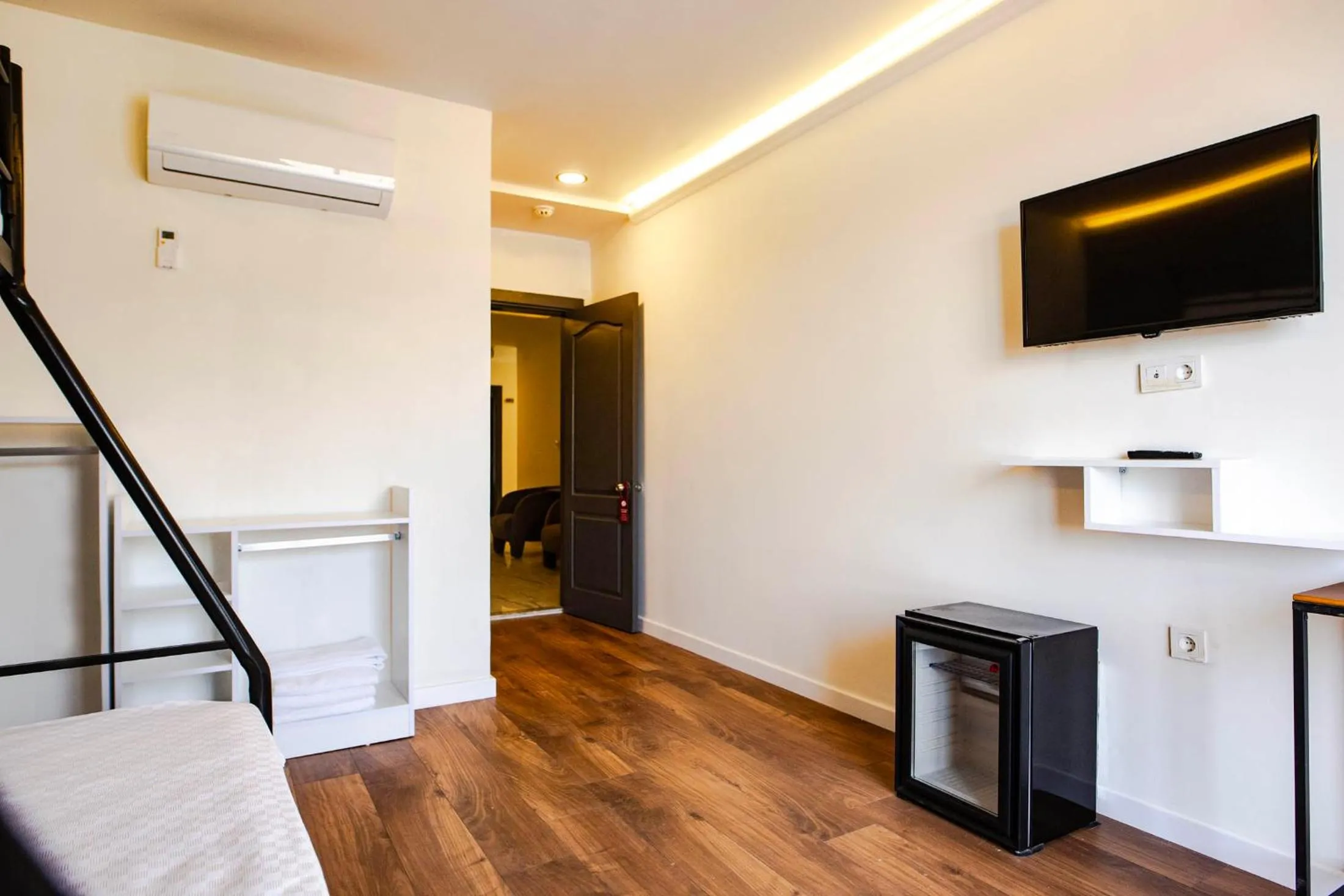 TV and multimedia in Belsun Hotel