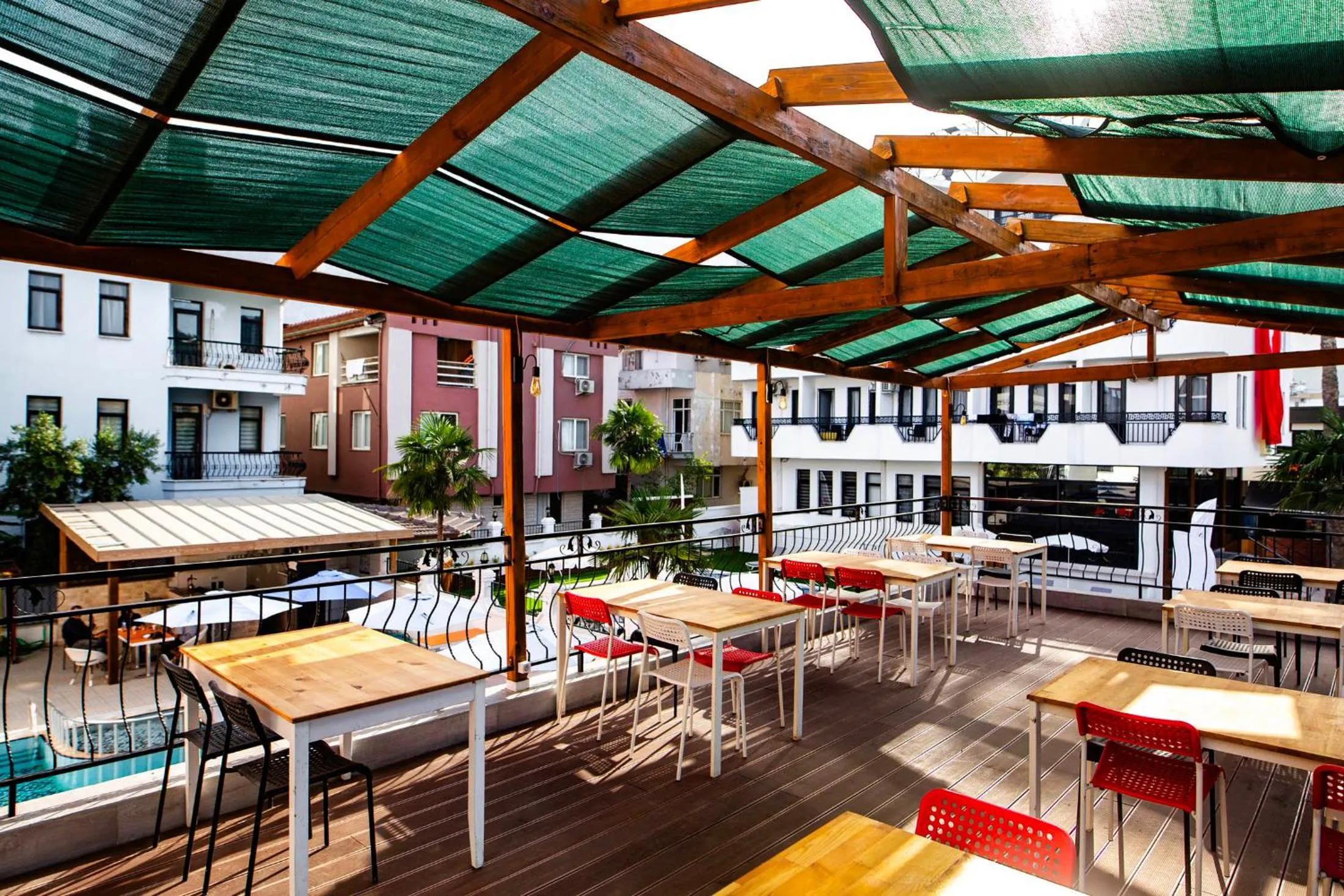 Restaurant/places to eat in Belsun Hotel