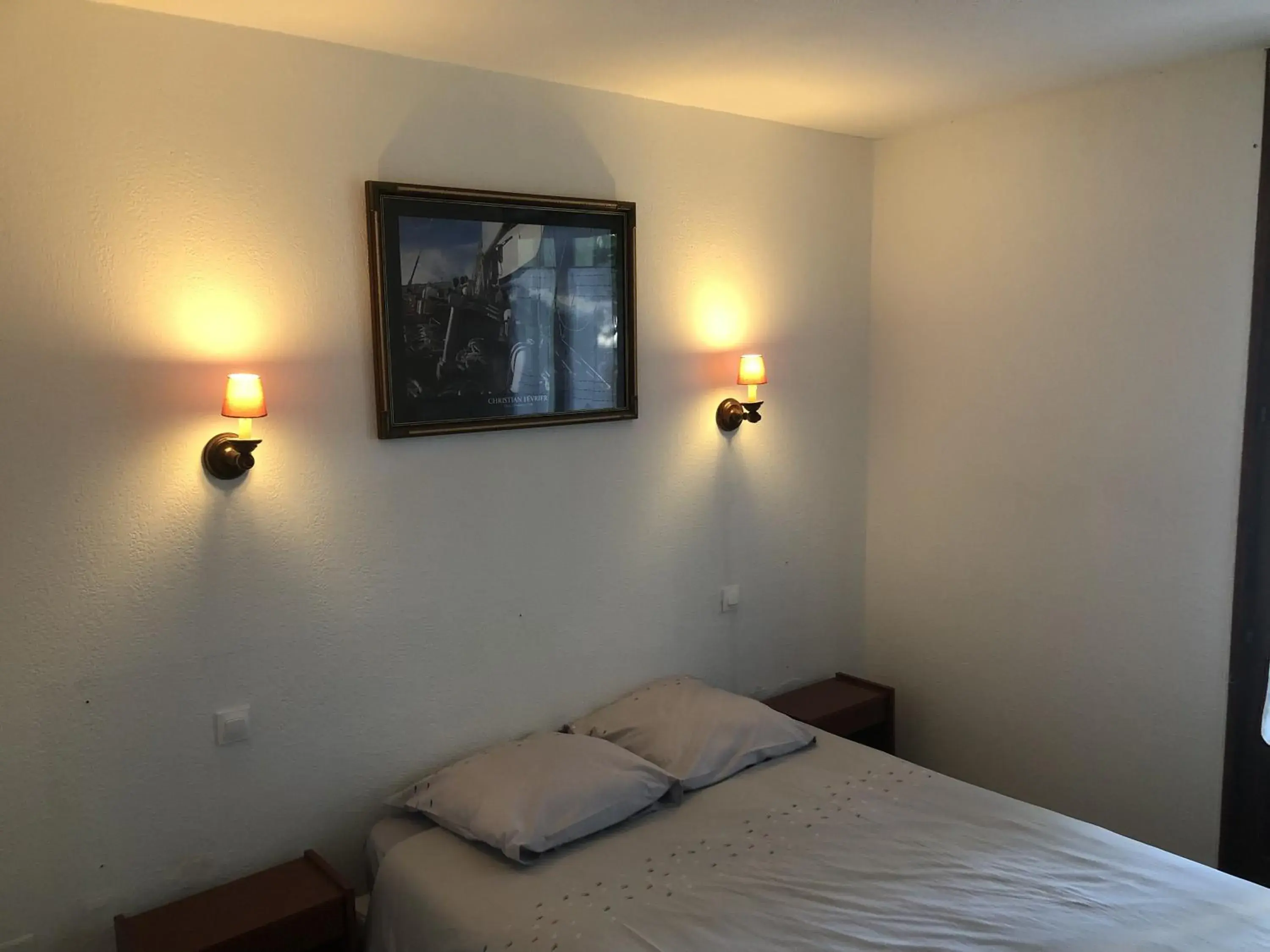 Double Room with Private Bathroom in Residence Adele - Chambres d'Hôtes Double Room with Private Bathroom in Residence Adele - Chambres d'Hôtes