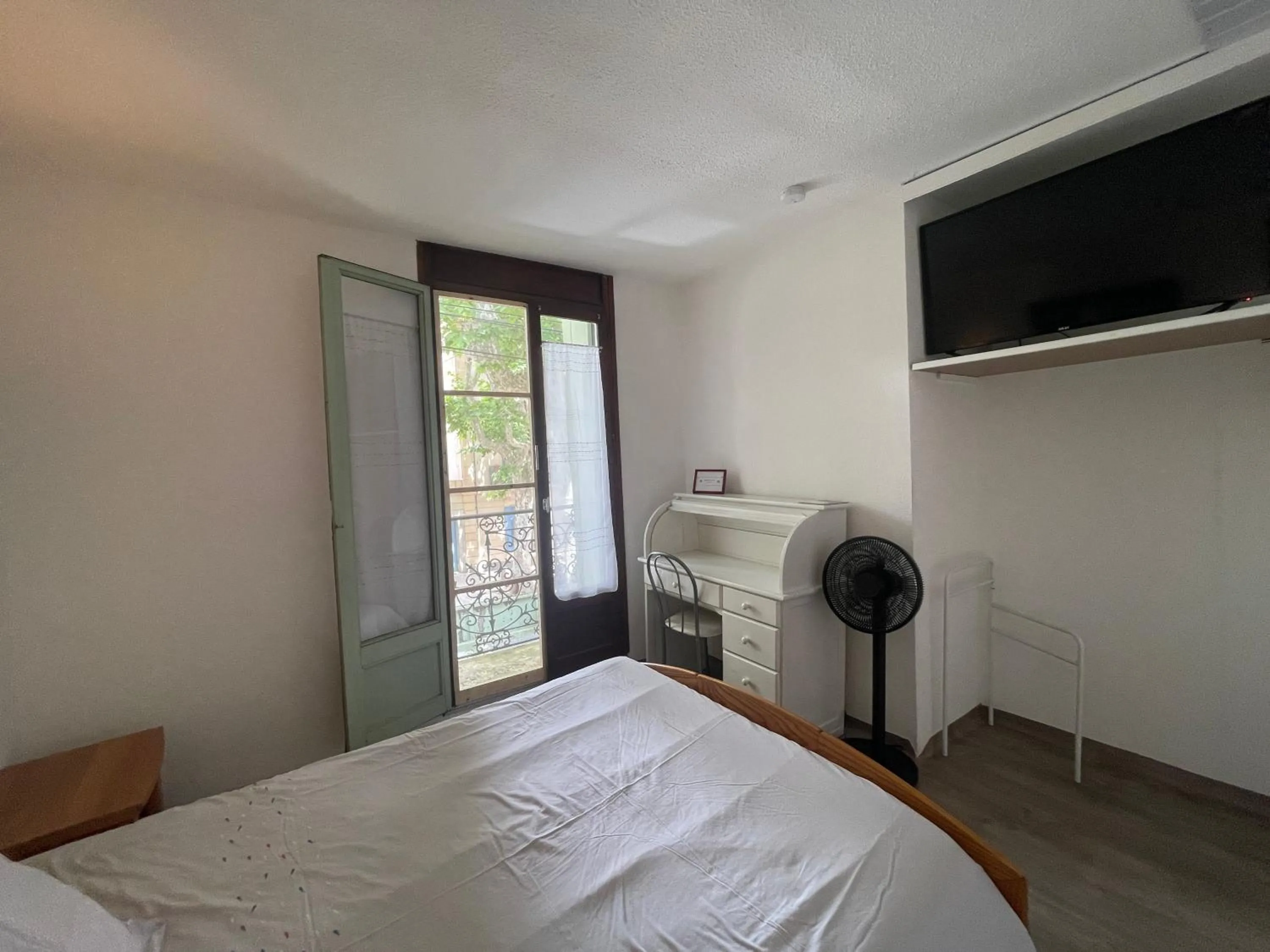 TV and multimedia, Bed in Residence Adele - Chambres d'Hôtes