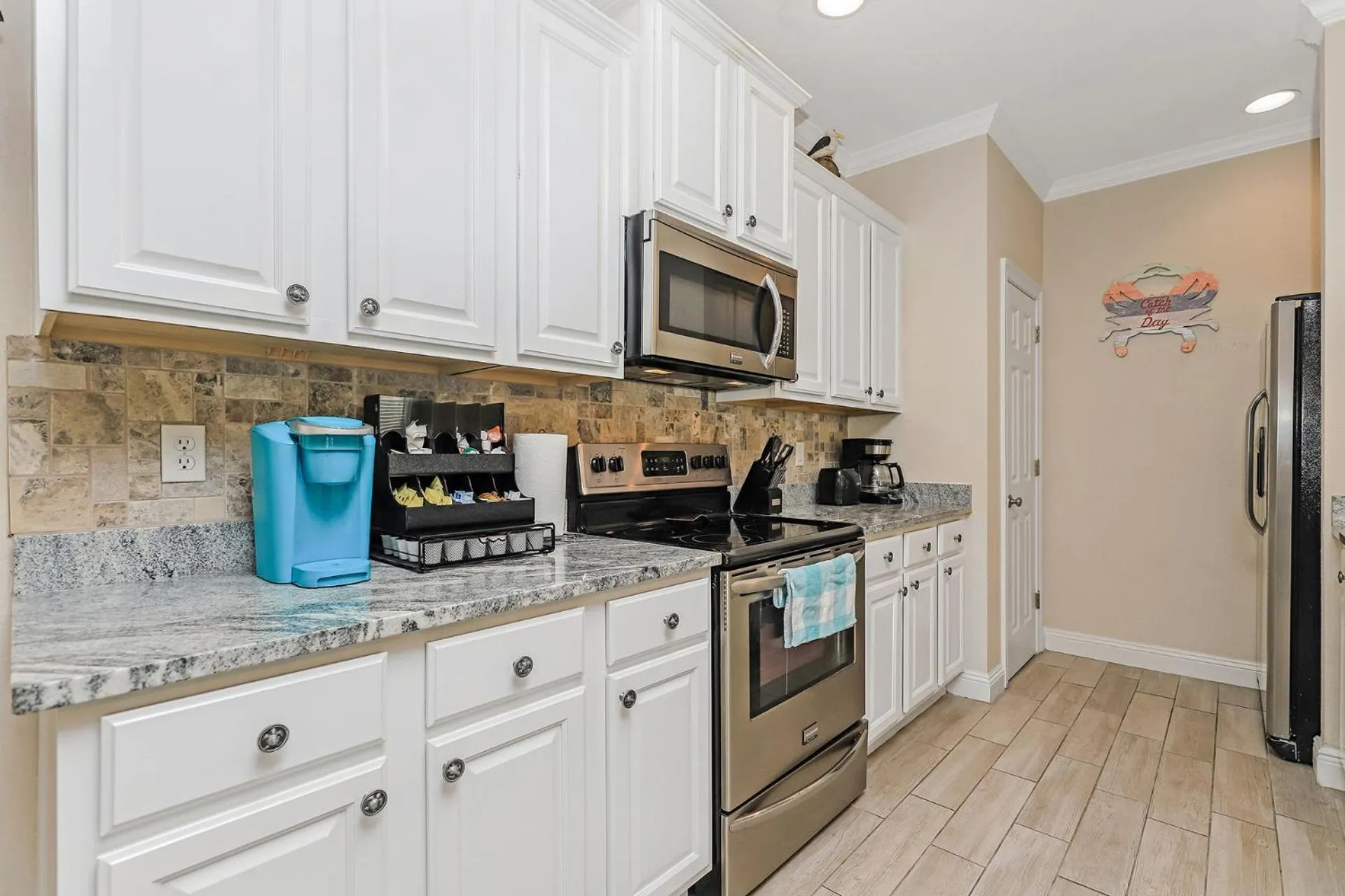 Kitchen or kitchenette in Village Retreat