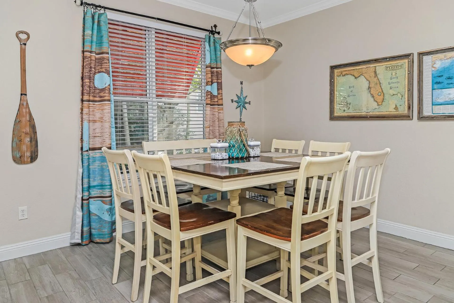 Dining area in Village Retreat