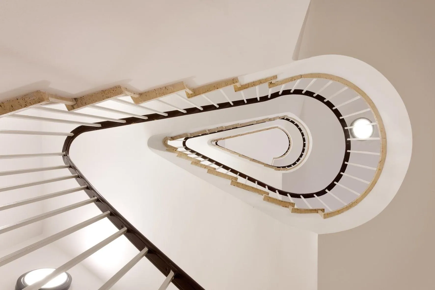 Decorative detail in Das Gästehaus der Elb Lounge "Self Check In"