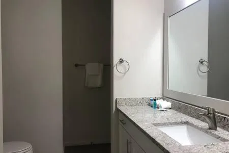 Magnificent Furnished Apartment near Exxon Campus