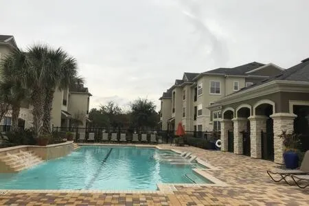 Magnificent Furnished Apartment near Exxon Campus