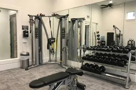 Magnificent Furnished Apartment near Exxon Campus