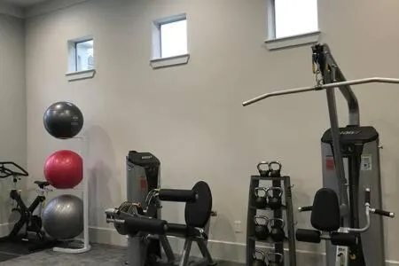 Magnificent Furnished Apartment near Exxon Campus