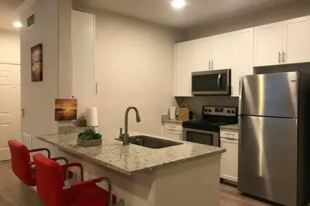 Magnificent Furnished Apartment near Exxon Campus