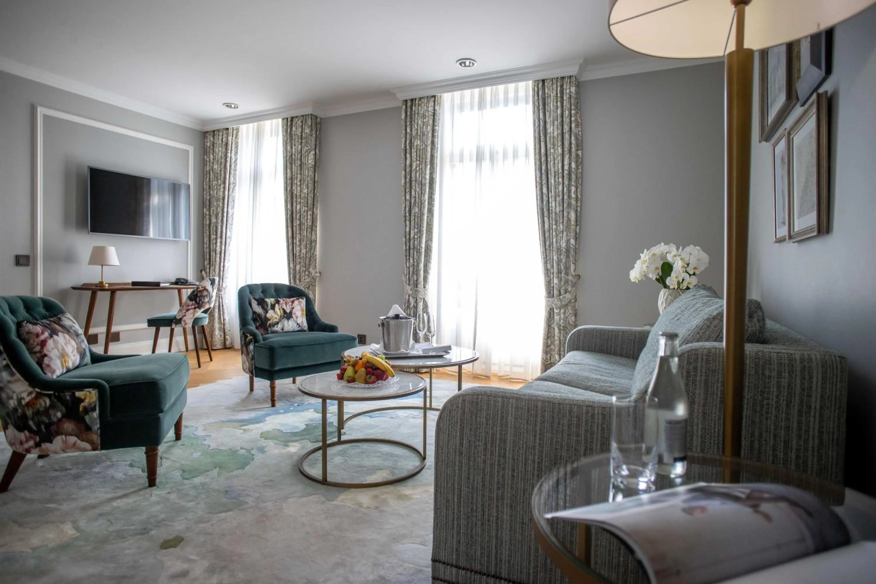 Living room in Victoria Jungfrau Grand Hotel & Spa