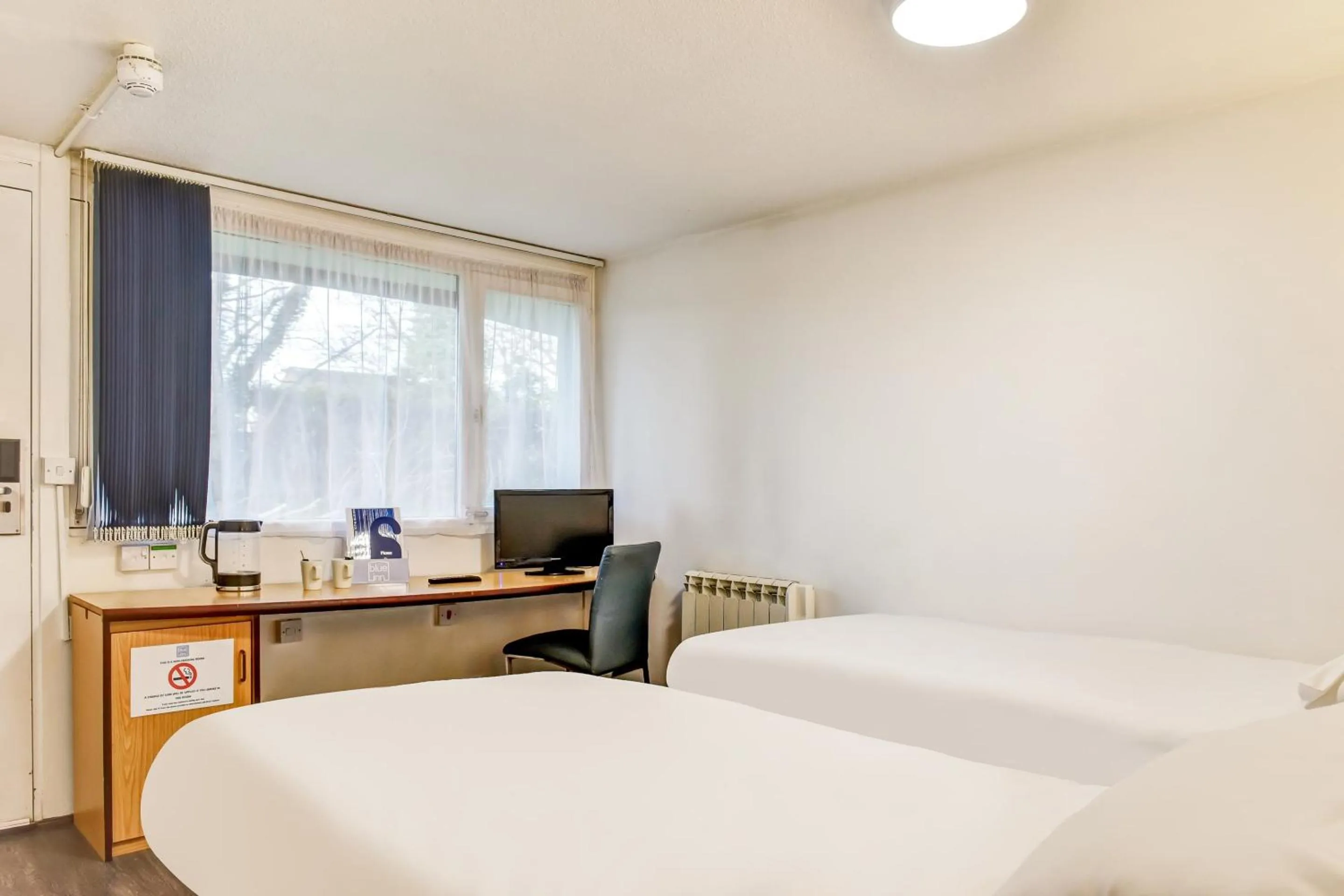 Bedroom in The Hotel Rafiya, Redditch