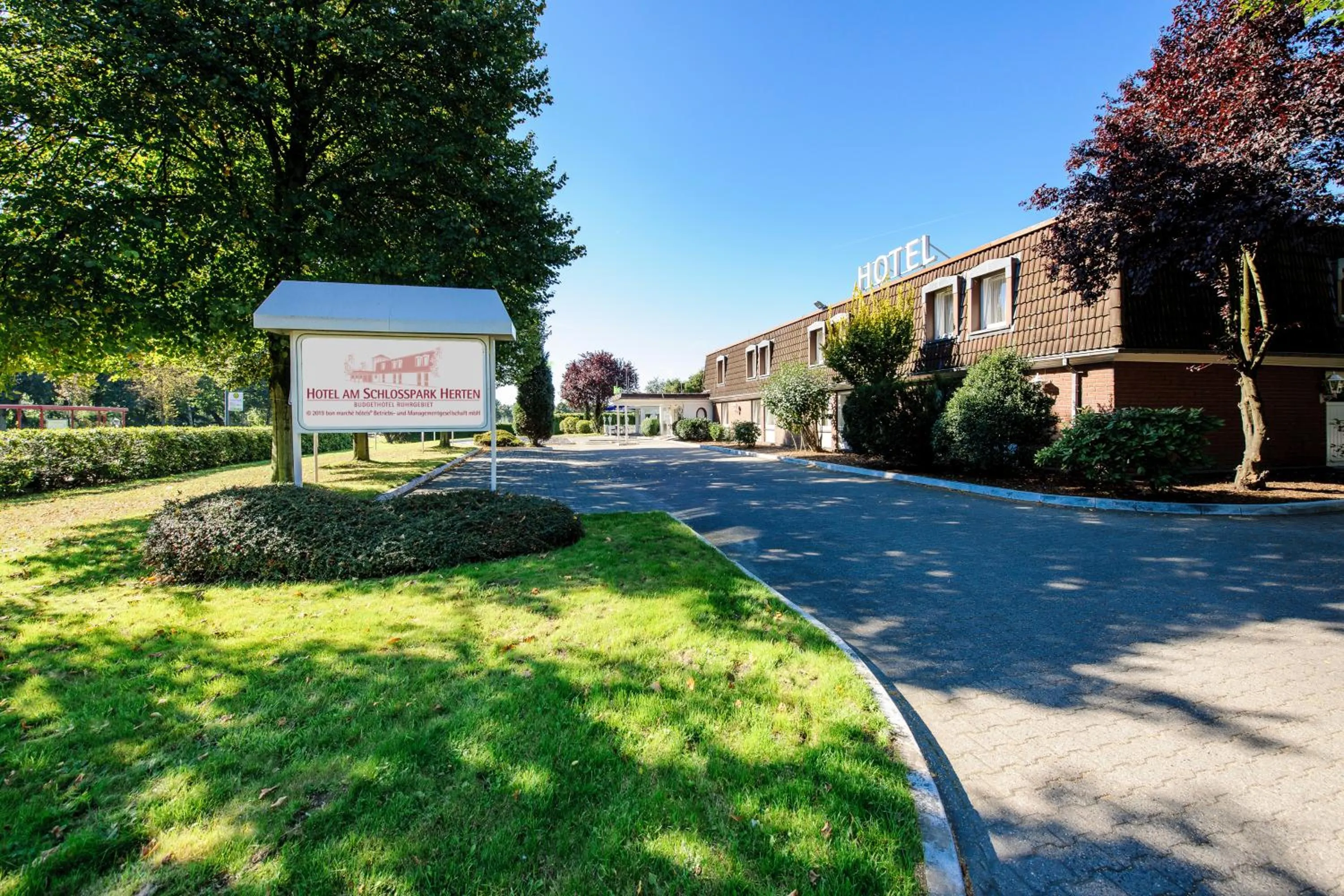 Property building in Hotel am Schlosspark Herten