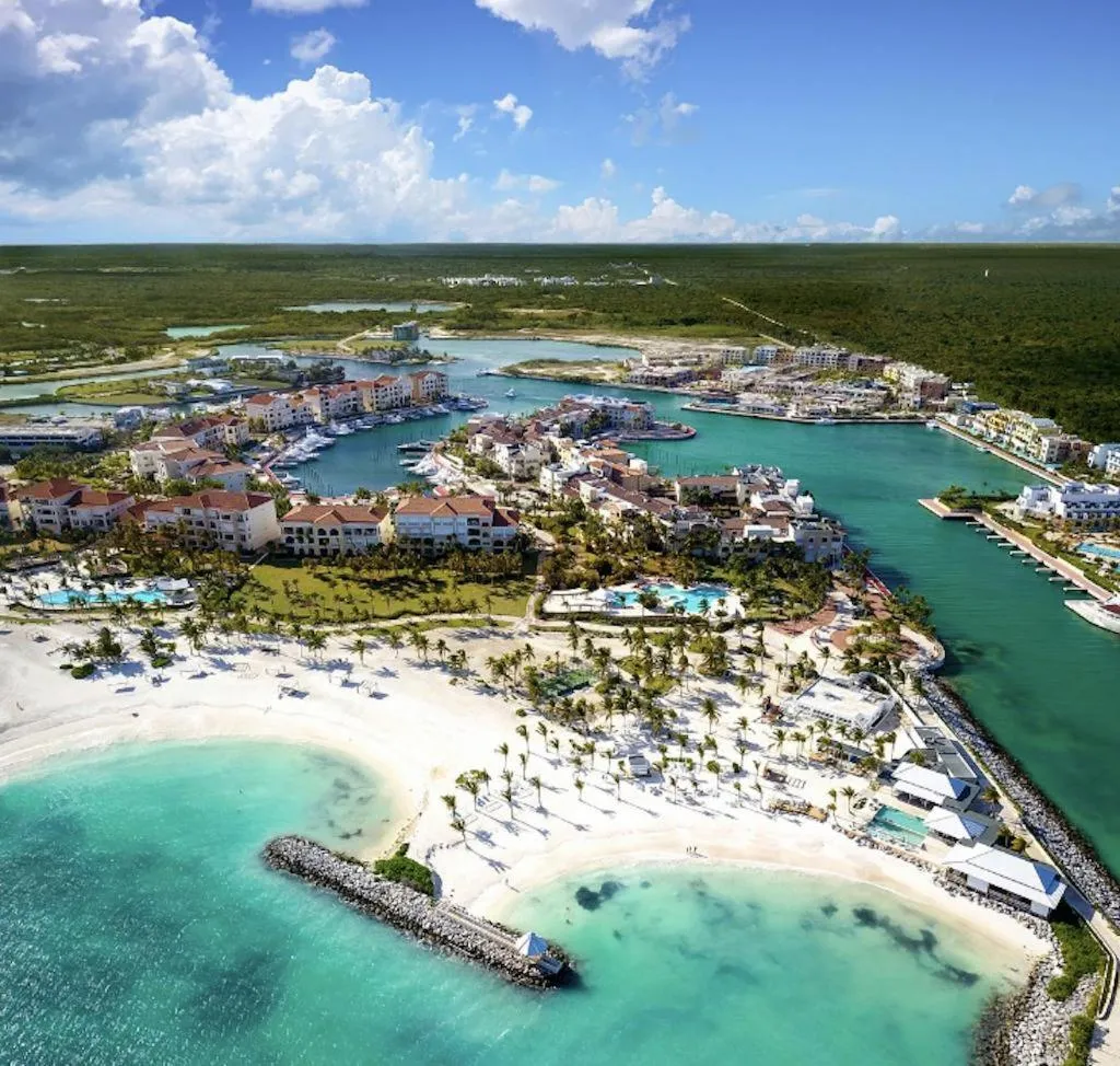 Property building in Perfect Beach Condo Cap Cana Marina, Punta Cana