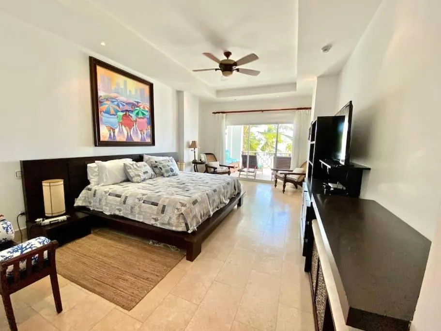 Property building, Bed in Perfect Beach Condo Cap Cana Marina, Punta Cana